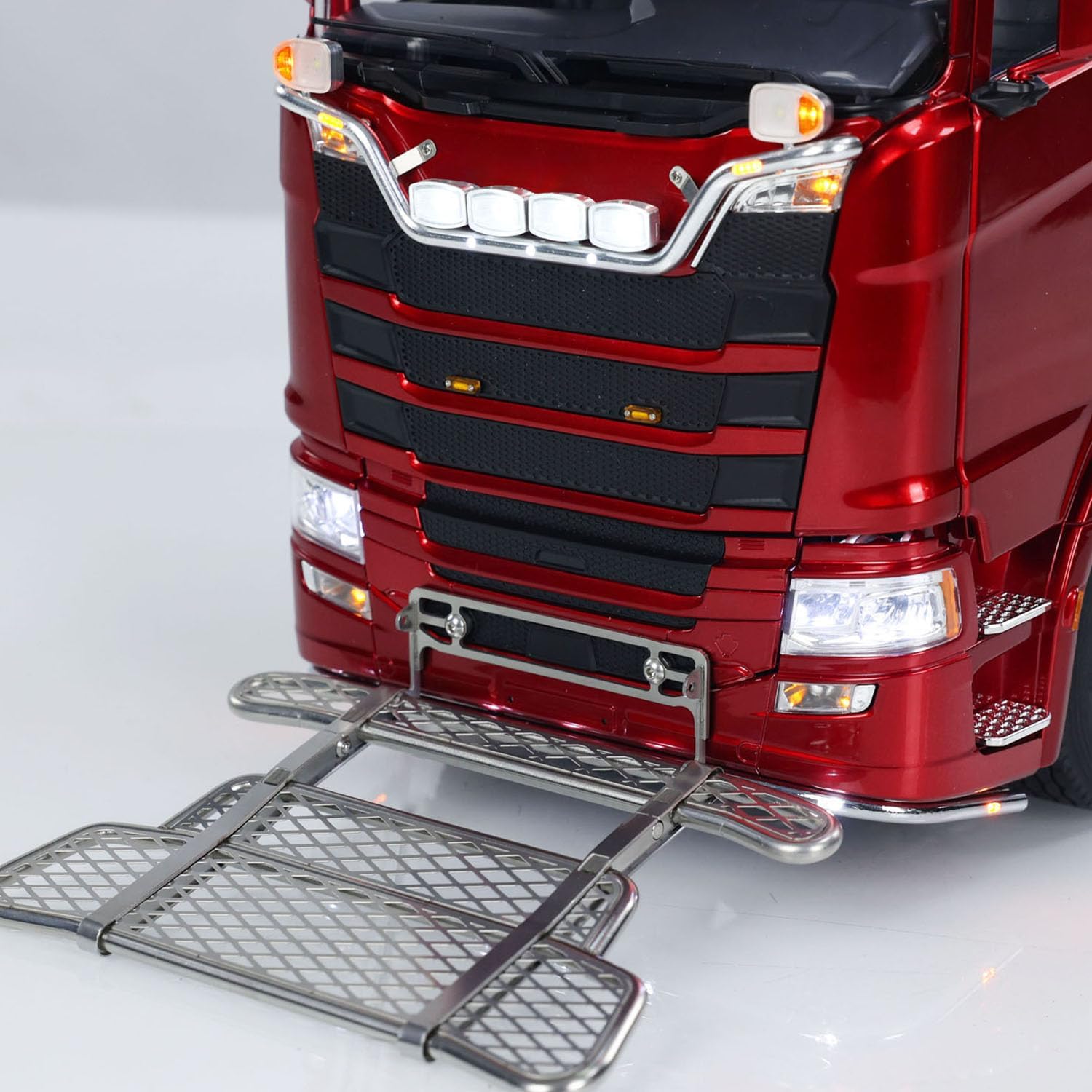 TOUCAN RC HOBBY 1/14 RC Tractor Truck 6 * 6 770S Metal Chassis Light Sound Smoke Differential