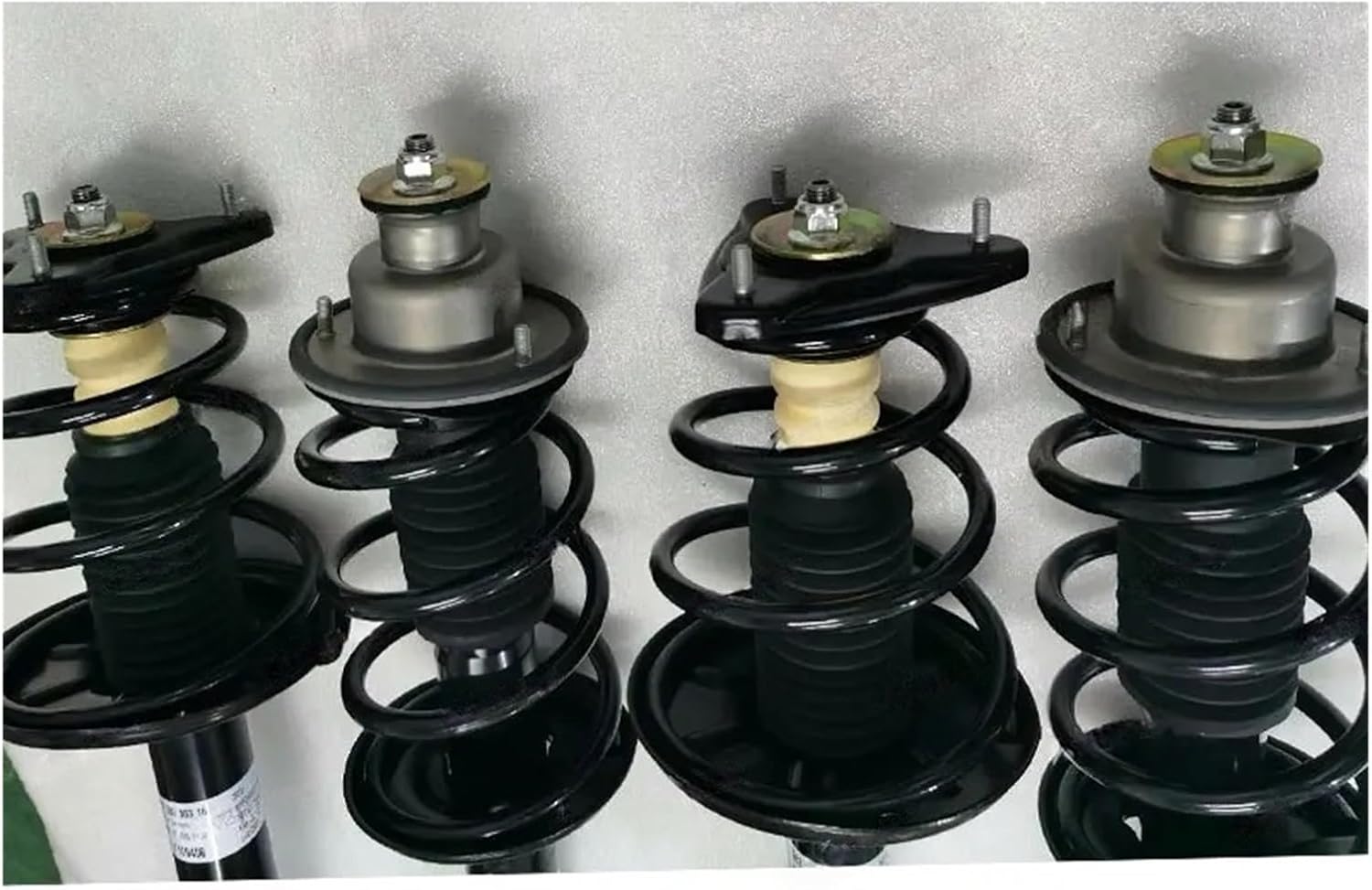 1PCS Front Or Rear Shock Absorbers Spring Assembly Without ADS Compatible For Porsche Cayman 987C Boxster S 987 98734304107 98733305114(Rear Right)