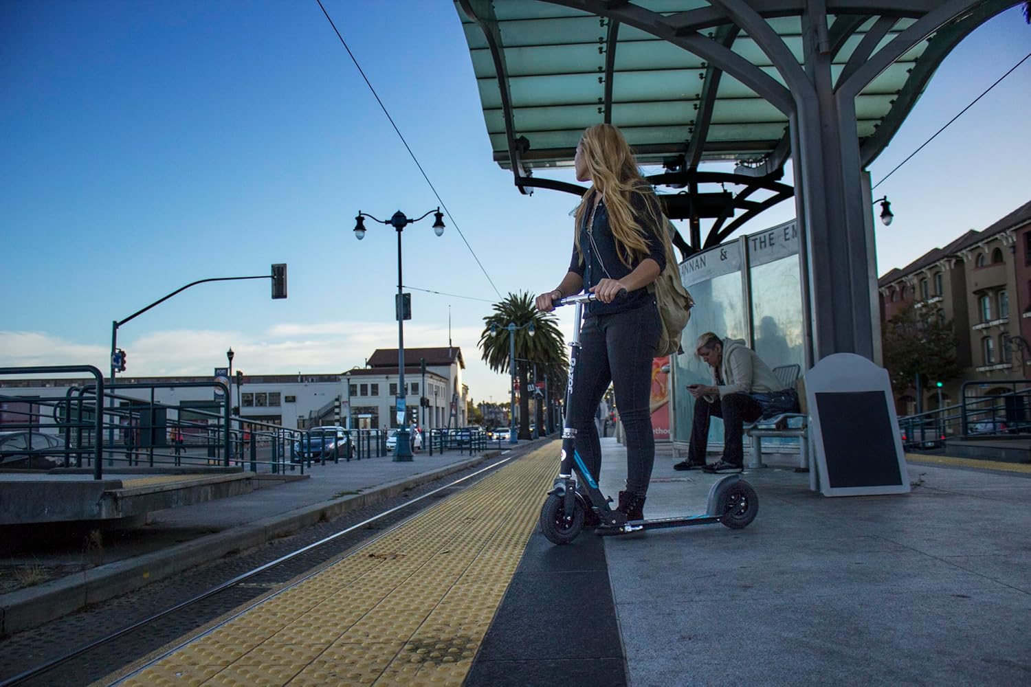 Razor A5 Air Kick Scooter for Kids Ages 8+ - Extra-Long Deck, 8