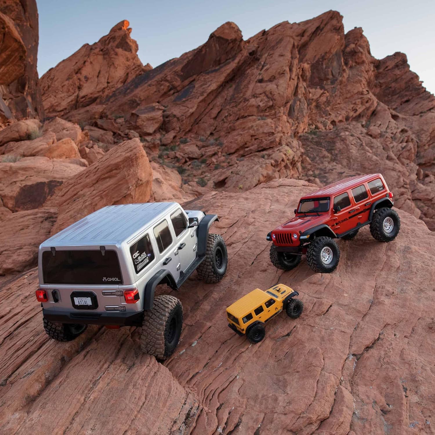 Axial RC Truck 1/6 SCX6 Jeep JLU Wrangler 4WD Rock Crawler RTR (Batteries and Charger Not Included): Silver, AXI05000T2