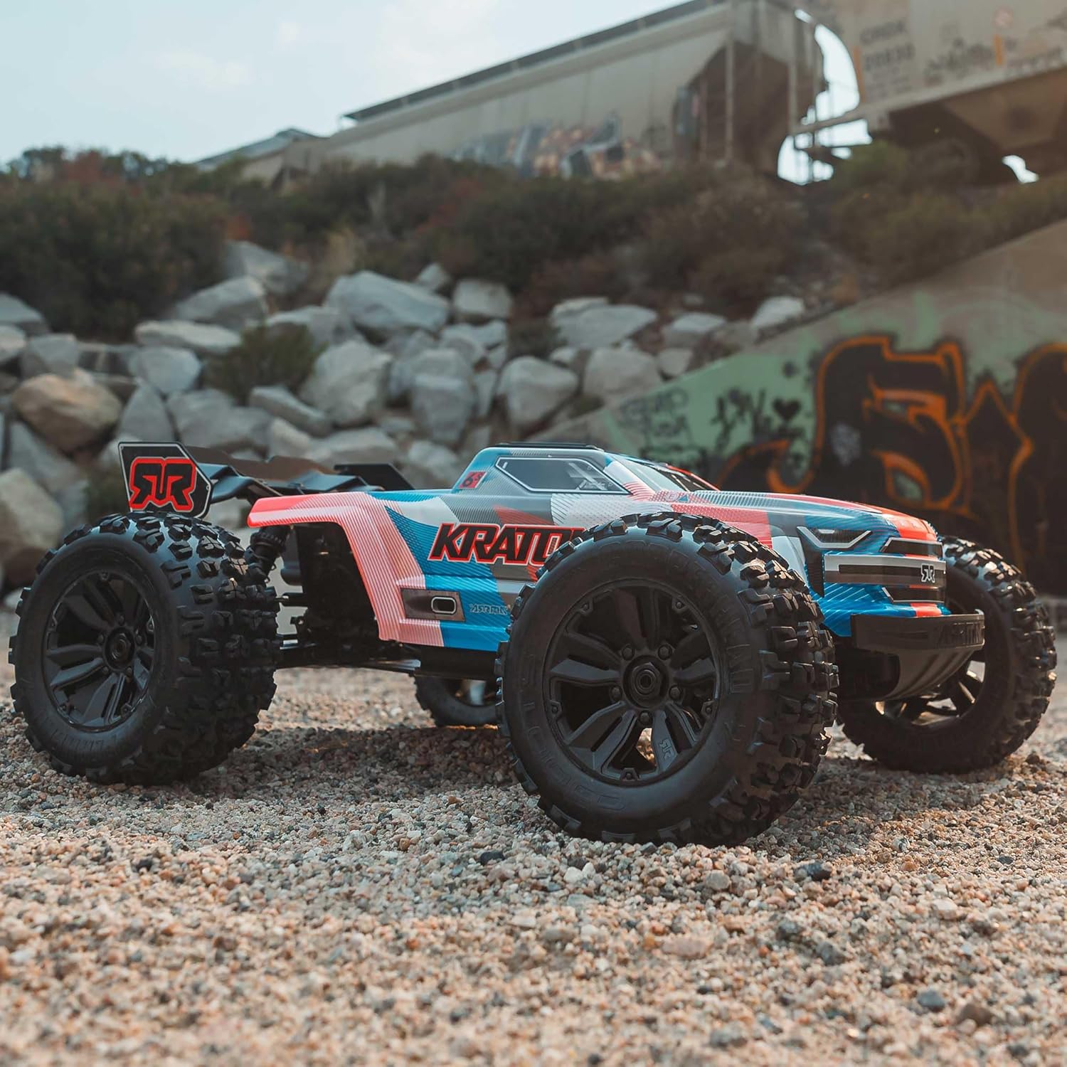 ARRMA RC Truck 1/8 KRATON 4X4 6S BLX BRUSHLESS V6 Speed Truck RTR (Lipo Battery and Charger Not Included) (Blue/Orange), ARA8608V6T1