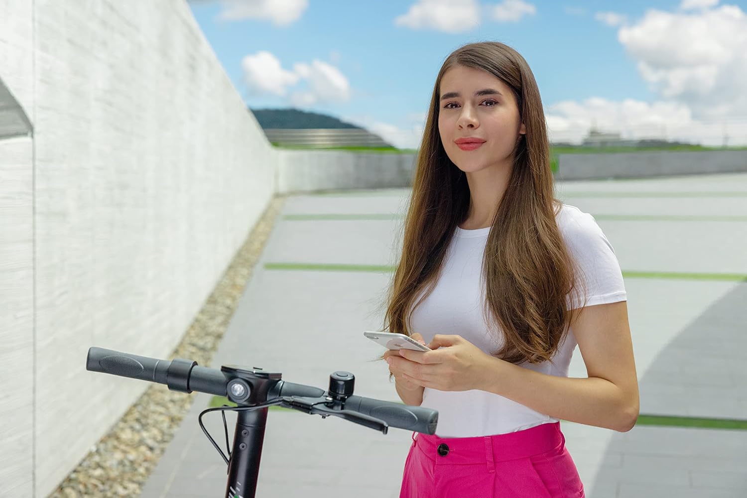 Acer ES Series 5 Electric Scooter | 350W Motor | Up to 15.5MPH | 37.2 Mile Range | 10” Inflatable Foam Tires | Front Electronic Brake & Rear Disc Brake | W. Capacity 220lbs | eScooter Commuter (Adult)