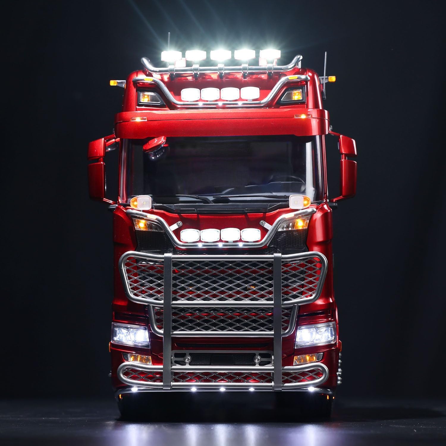 LESU 1/14 RC Tractor Truck 6 * 6 770S Metal Chassis Light Sound Smoke Differential 2-Speed Transmission Differential Lock Axles Light Sound System Hobby Grade Model