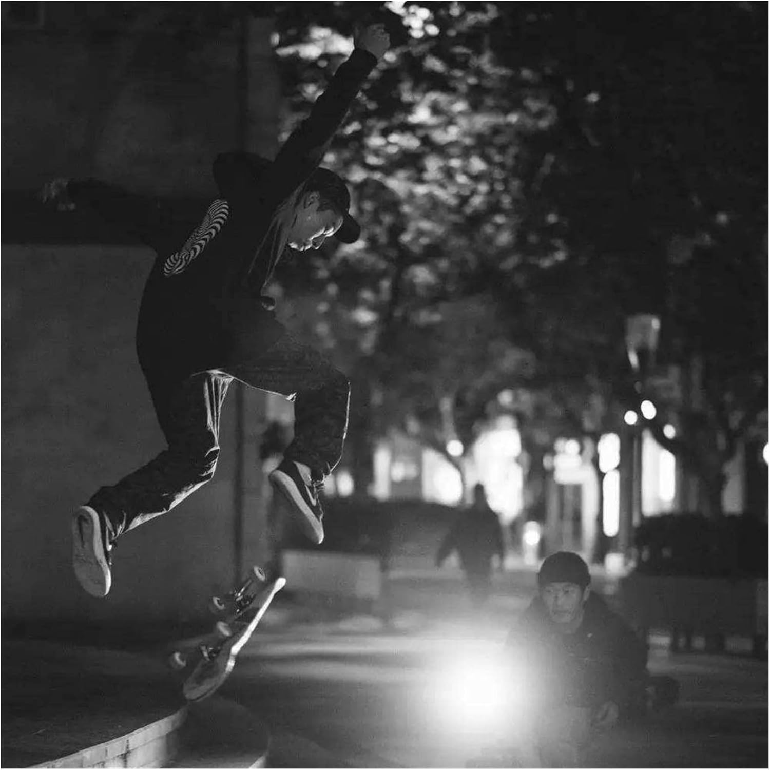 Skateboard 42 Inch Longboard Deck-Mounted Snowboard Freestyle Longboard Skateboard Suitable for Skateboarders(Black Cat)