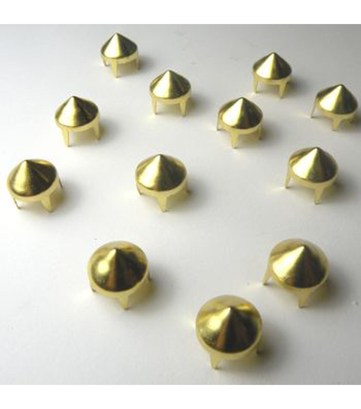 9mm Pointed Round Stud Pack