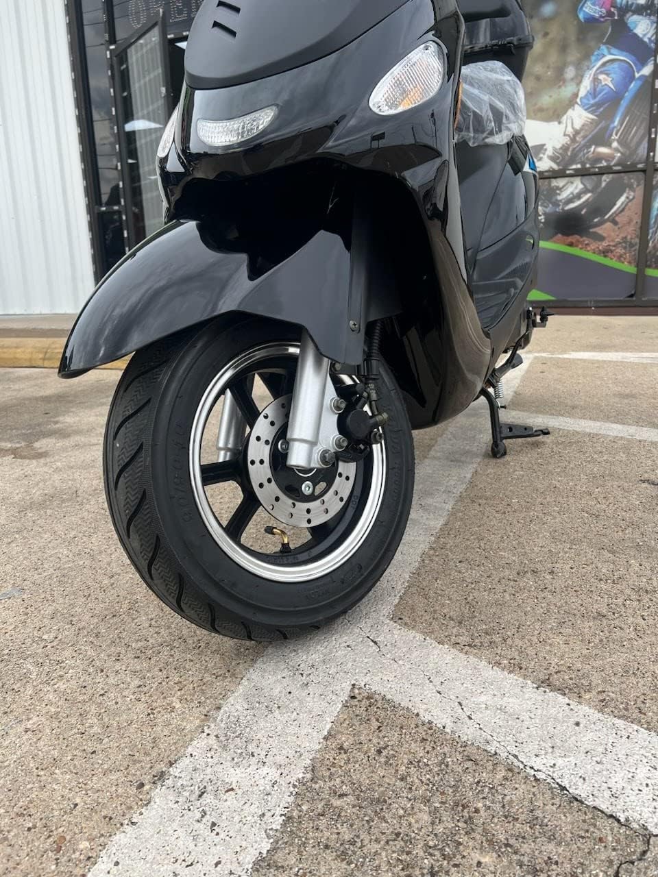 HHH Street Scooter Fully Automatic VINO50# BD50QT 50cc Scooter Moped With Matching trunk (Black)