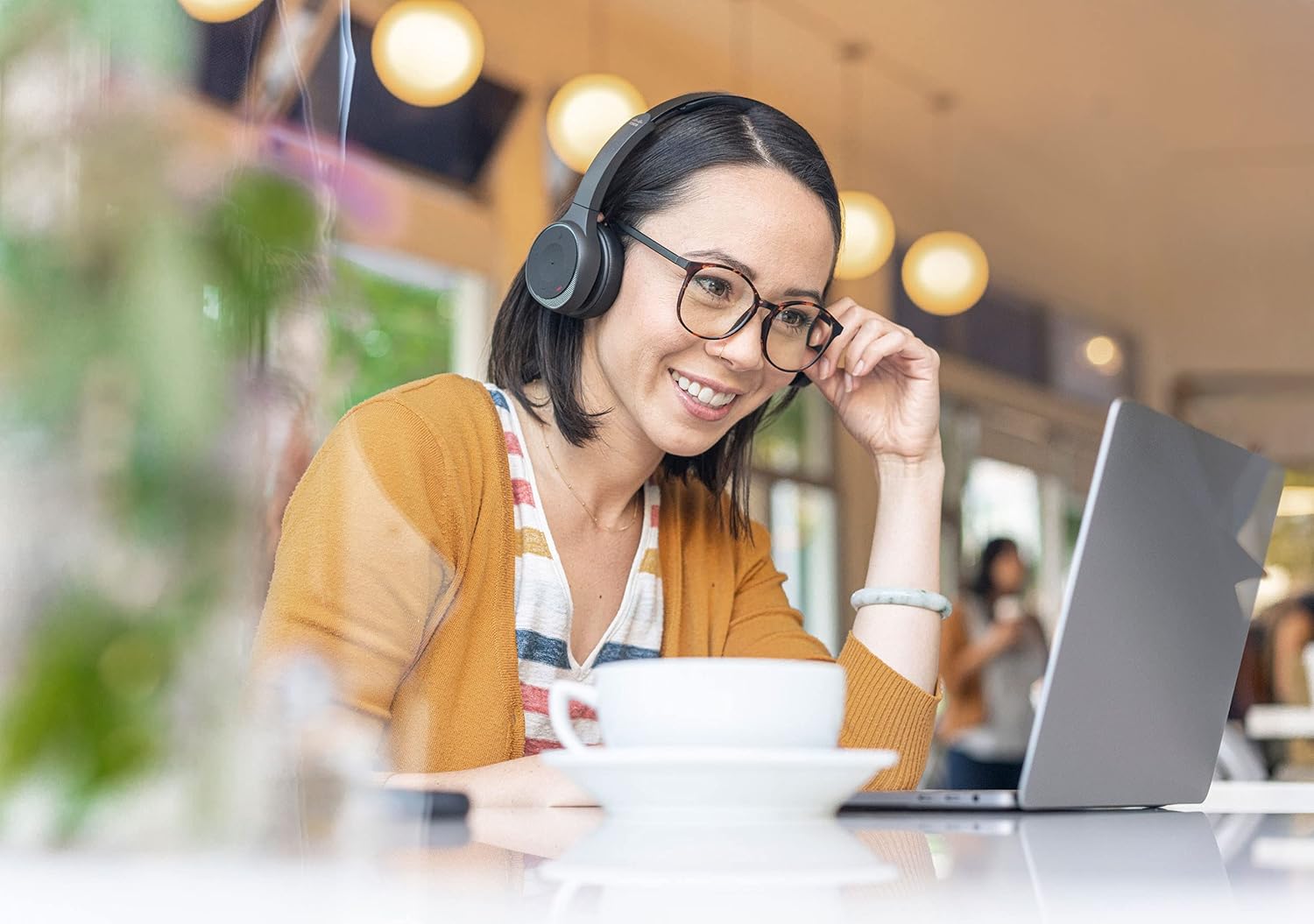 Cisco Headset 730, Wireless Dual On-Ear Bluetooth Headset with Case, USB-A HD Bluetooth Adapter, USB-A and 3.5mm Cables, Carbon Black, 2-Year Limited Liability Warranty (HS-WL-730-BUNA-C)