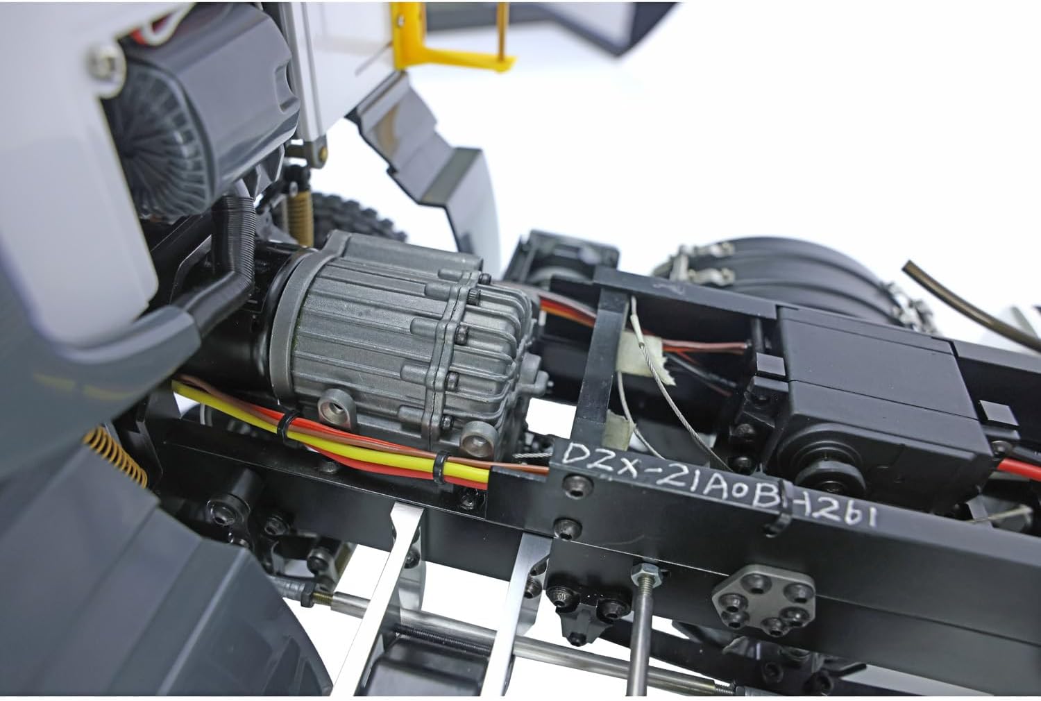 JDM 8 * 8 RC Hydraulic Dumper Truck 1/14 Metal 2Speed Differential Axle RC Heavy Equipment