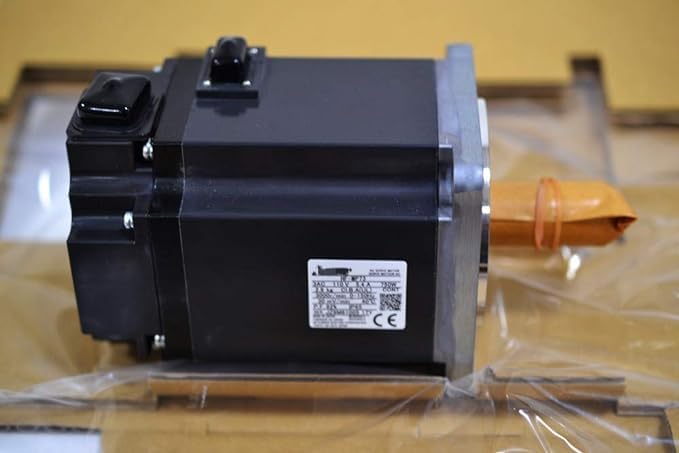 HF-MP73 AC Servo Motor HFMP73 Sealed in Box 1 Year Warranty