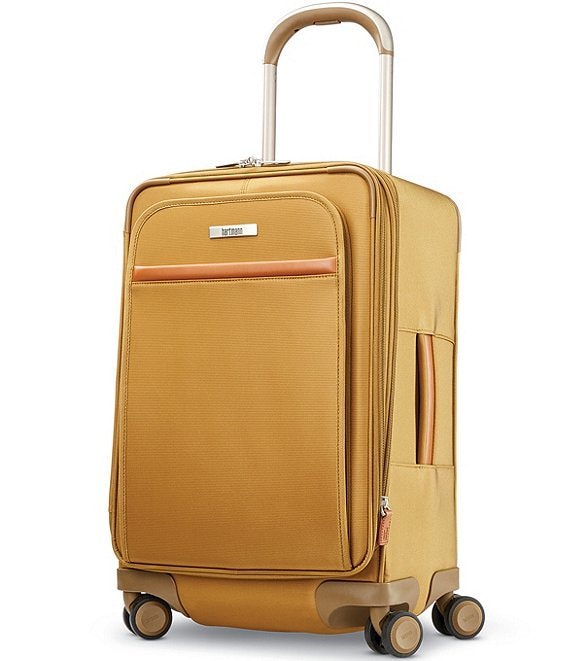 Metropolitan 2 Global Carry-On Expandable Spinner Suitcase