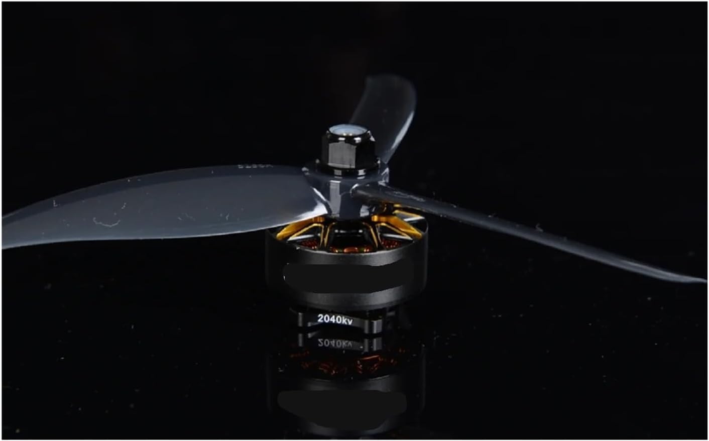 V4 2207 2040KV 5-6S FPV Brushless Motor, Compatible for 5inch Propeller for RC Racing Freestyle Drone(4pcs Black 1960KV)