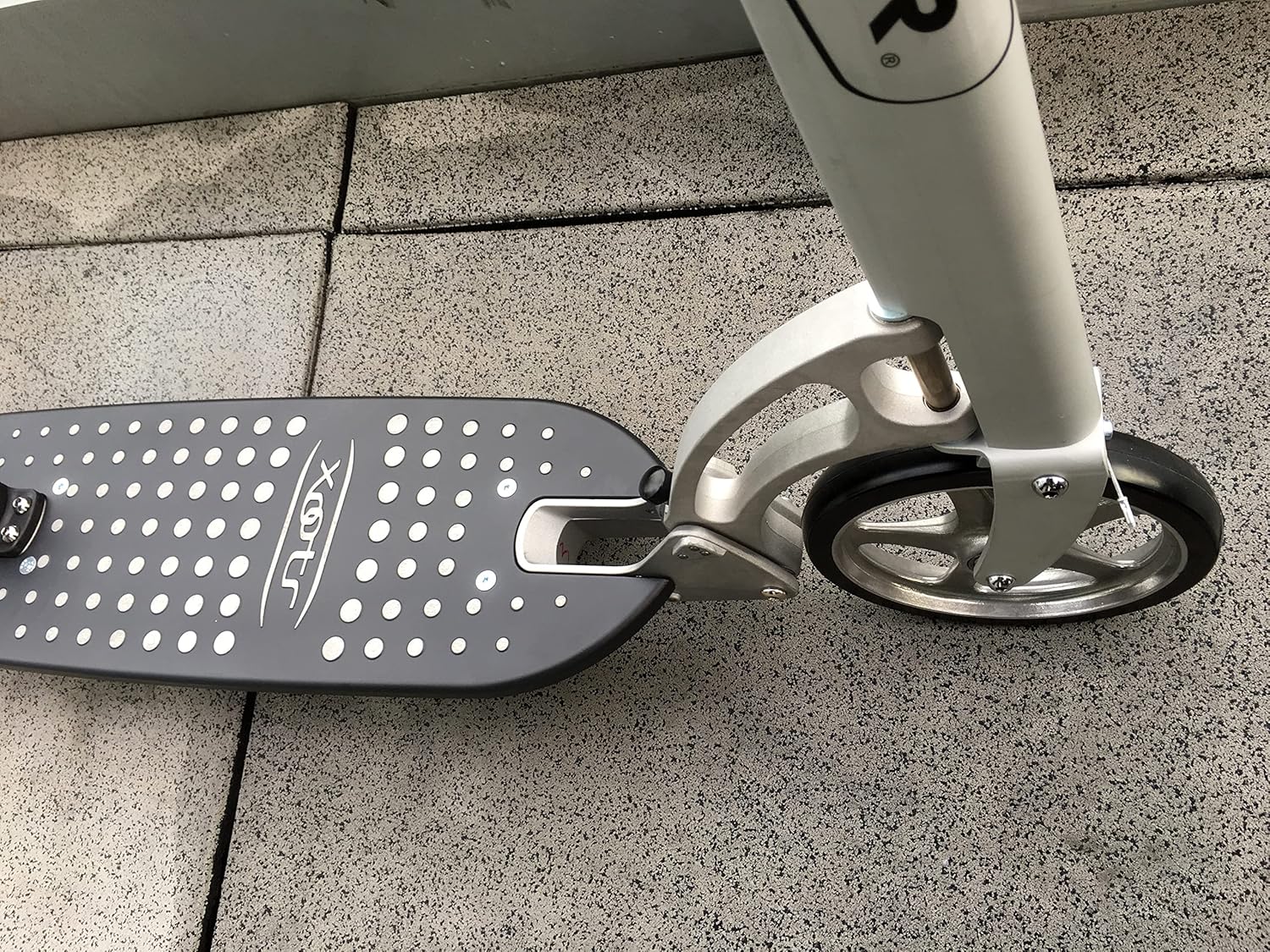 Xootr Mg Teen/Adult Kick Scooter - 800+lb Capacity - Life Long Backing - QuickClick Latch Folding Mechanism - Front & Rear Brake