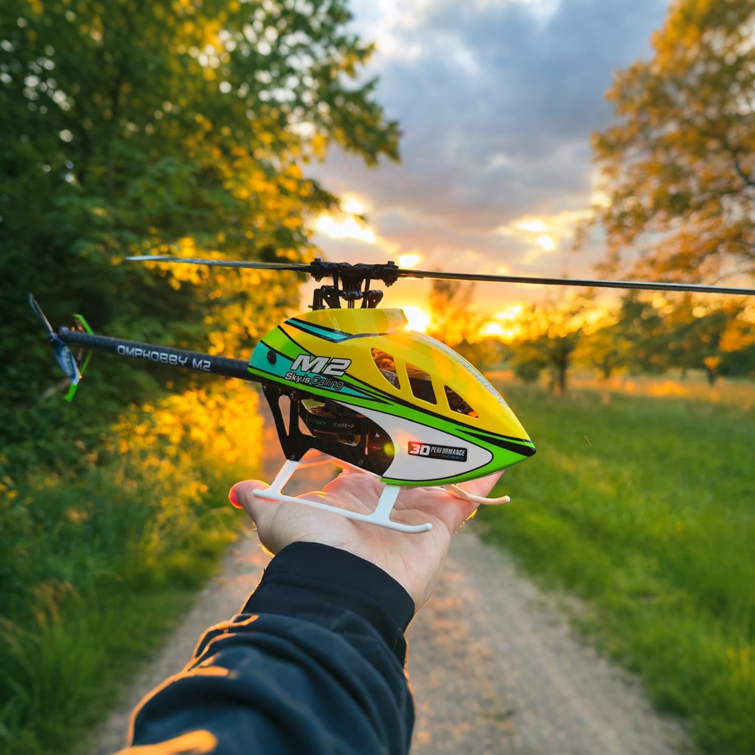 OMPHOBBY M2 V3 PRO RC Helicopter for Adults, Support APP Tuning & Telemetry, 6CH 3D Brushless Direct Drive, Lightweight 320g, OFS3 Flight Control, 200-Class Mini Helicopter for Outdoor Yellow PNP