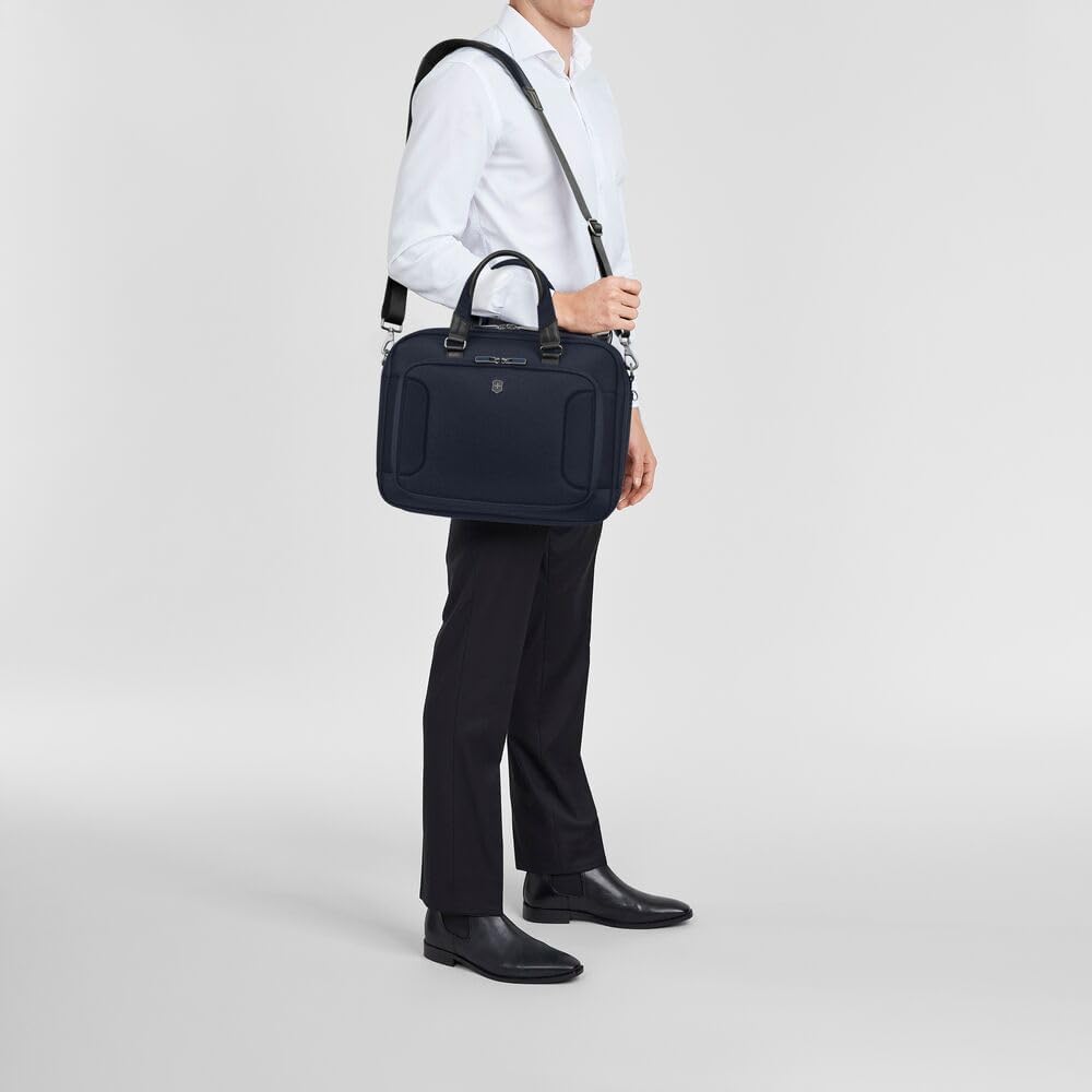 Victorinox Werks Traveler 7.0, Compact Briefcase, Briefcase with 14