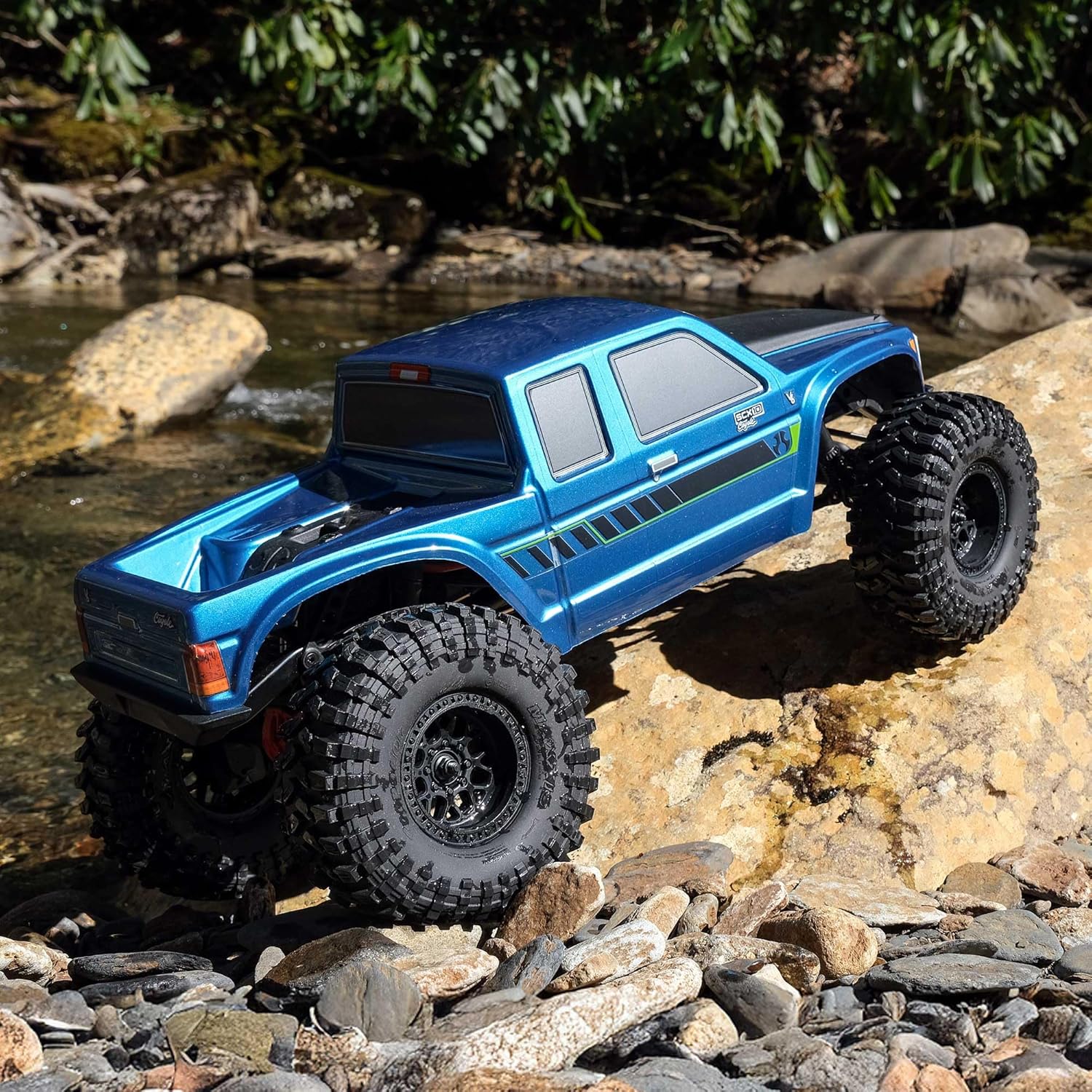 Axial RC Truck 1/10 SCX10 III Coyote 4X4 RTR (Battery and Charger Not Included) Brushed Rock Crawler, Blue, AXI-2036T2
