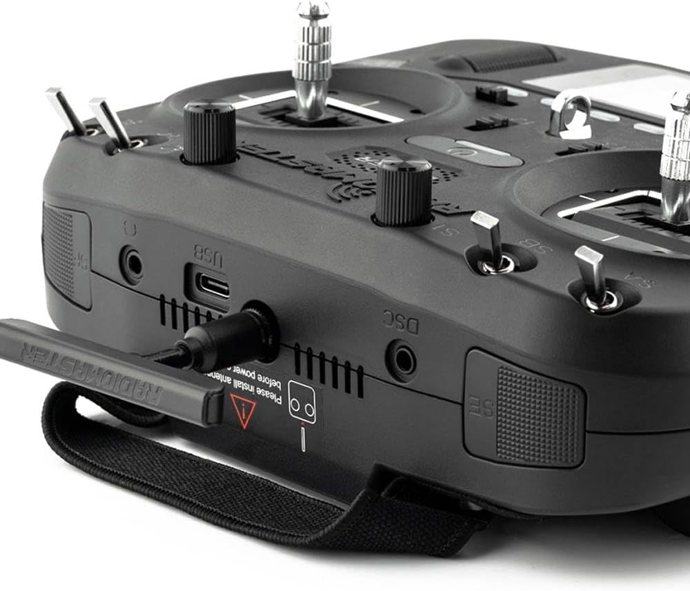 RadioMaster Boxer 2.4G 16ch Hall Gimbals Transmitter Radio Control ELRS 4in1 CC2500 Support EDGETX with Carry Case (ELRS Mode 2 with 6200)