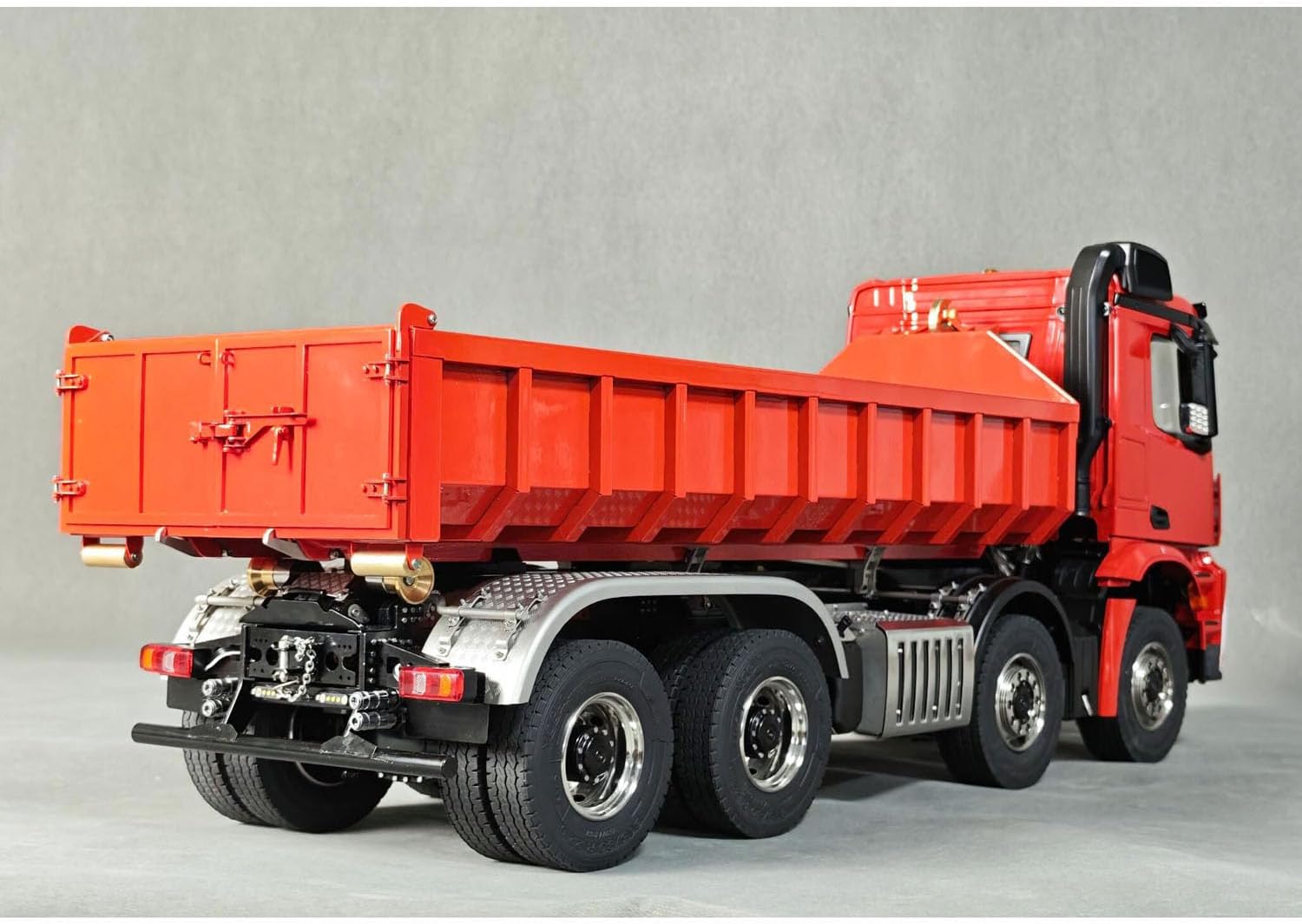 TOUCAN RC HOBBY 8X8 1/14 Remote Control Hydraulic Roll On Off Dumper 5 Valves RC Full Tipper 3Speed Transmission Light System Sound No Battery