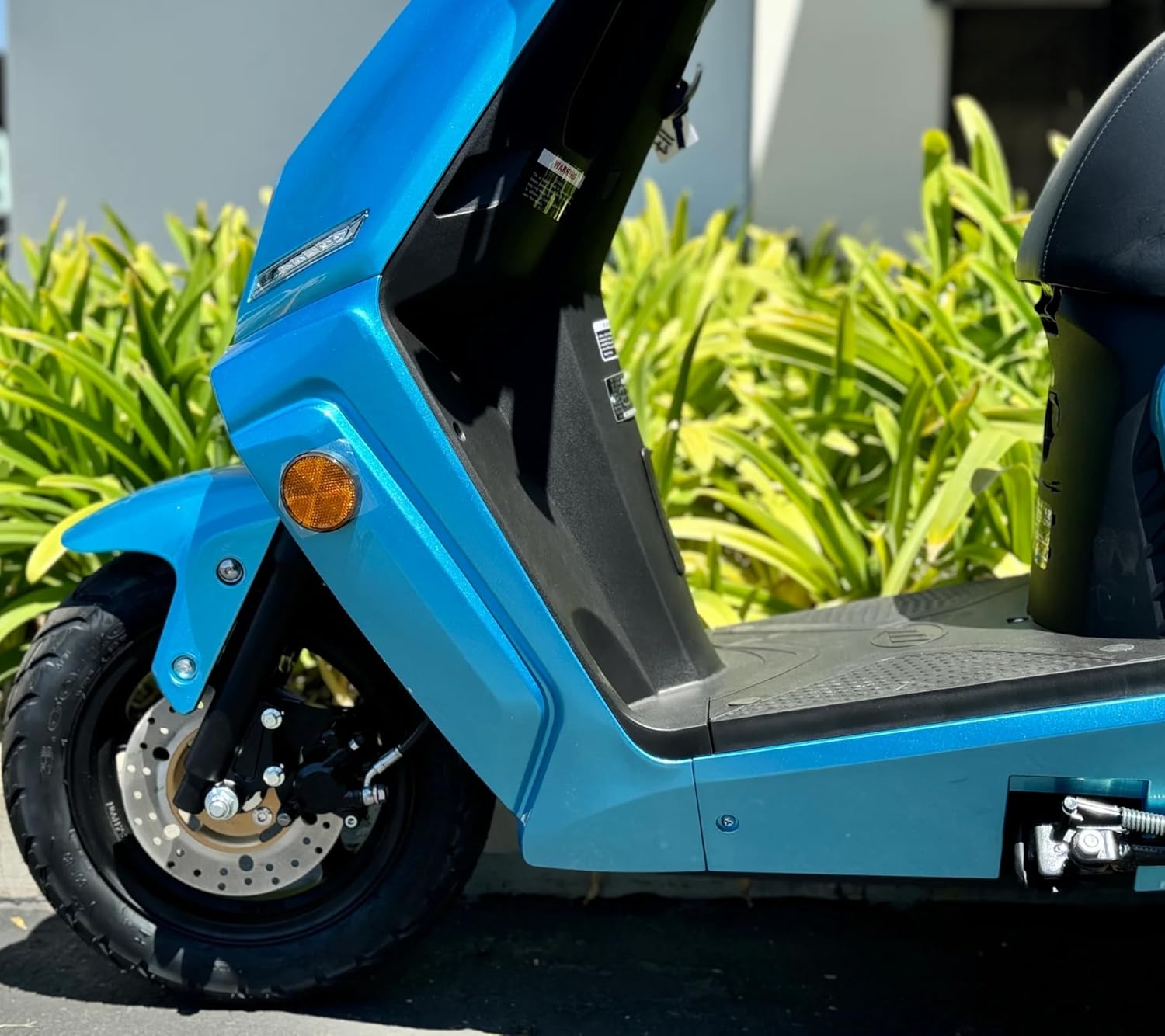 Lifan E3 | Installed with 1200W Motor | 60V Lithium Battery | 75-Mile Range | Smart Electric Scooter | EBS, Cruise Control & Full LED Lighting | Street Legal