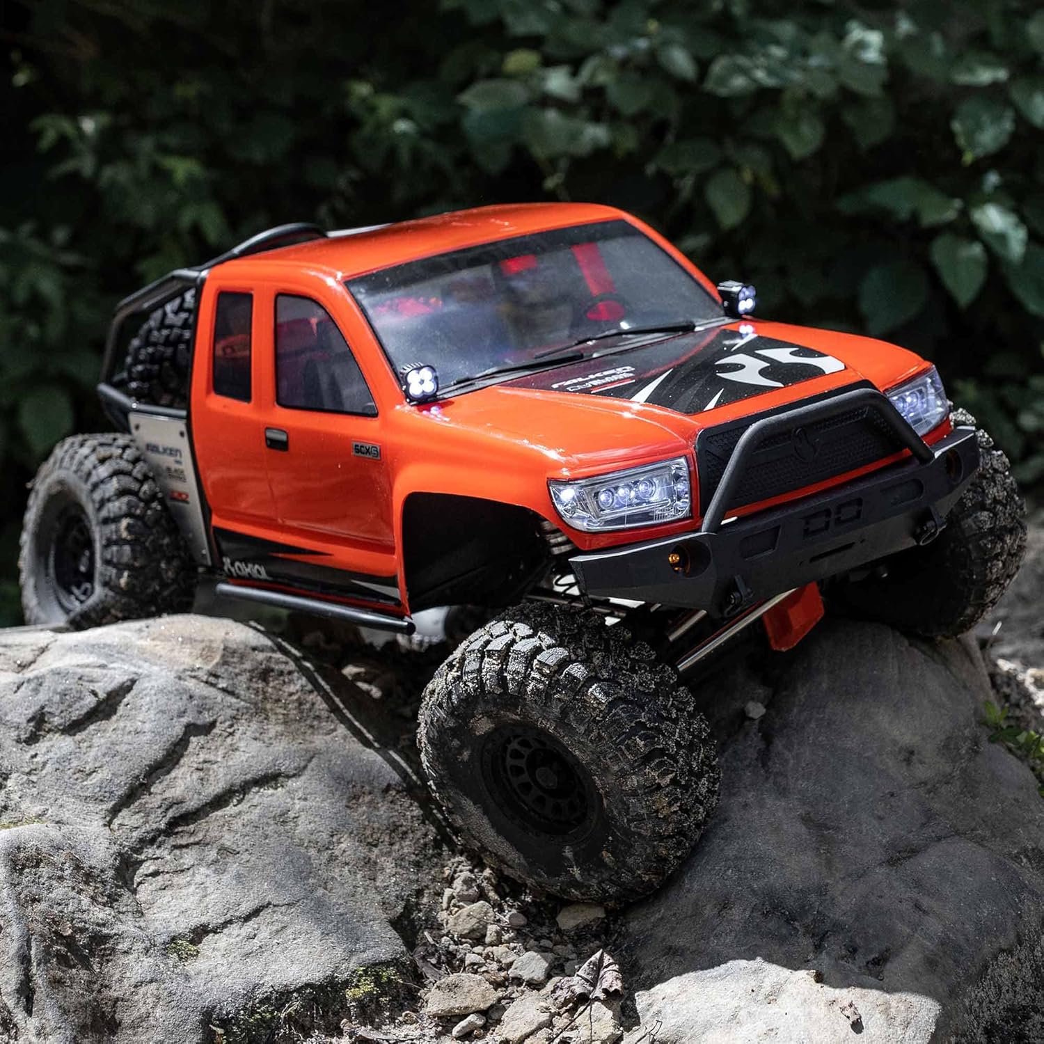 Axial RC Crawler 1/6 SCX6 Trail Honcho 4WD RTR (Transmitter and Receiver Included, Battery and Charger Not Included), Red, AXI05001T1, Trucks Electric
