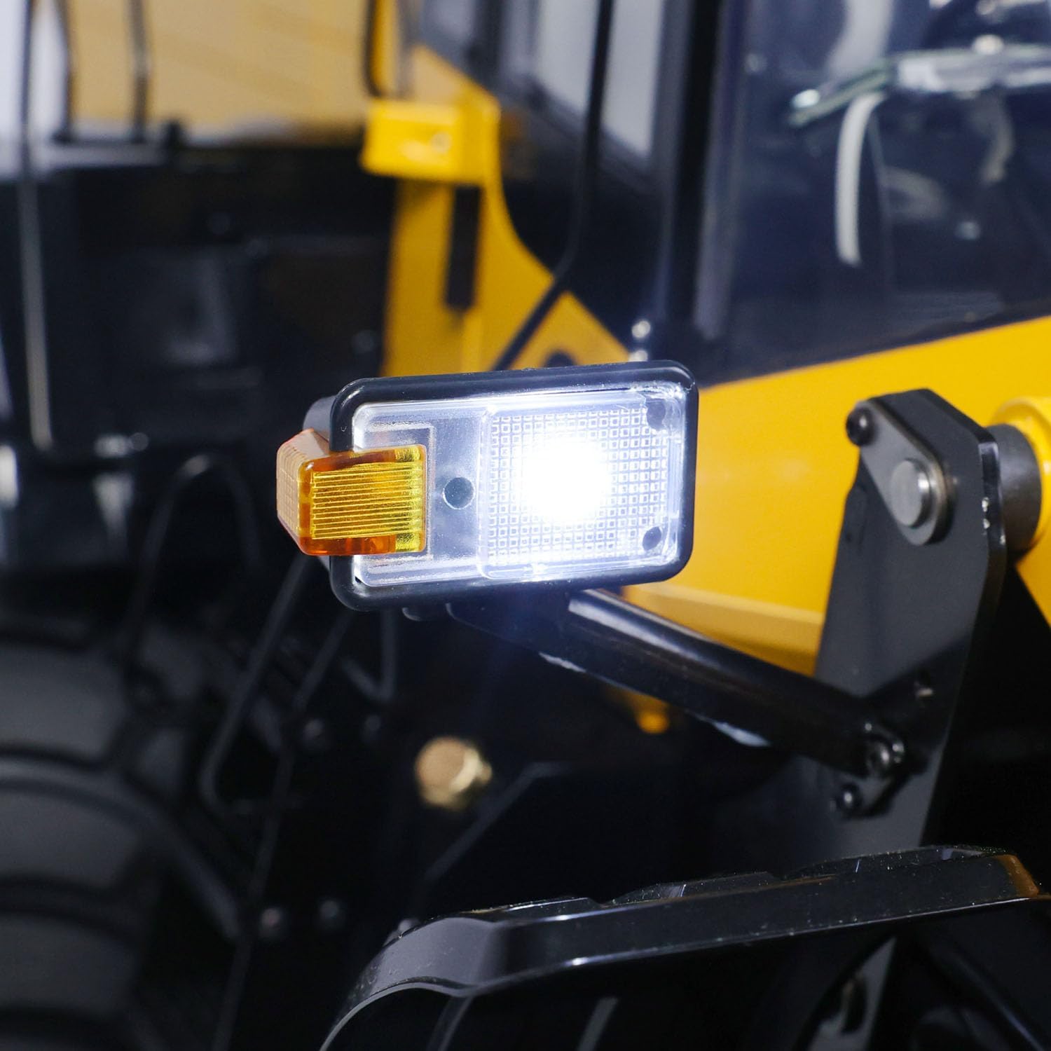 TOUCAN RC HOBBY US in Stock Metal 1/14 RC Hydraulic Loader WA480 Heavy Construction Machine Differential Lock Axles Quick Coupler Fork Light Sound ST8