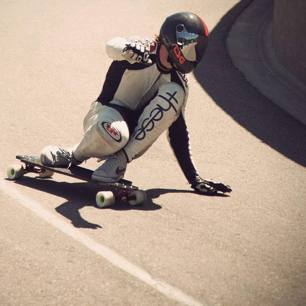 TSG - Pass Pro Full-face Helmet w/Two Visors | Performance Helmet for Downhill Skateboarding, E-Skating, E-Onewheeling, Longboarding | Compact, Aerodynamic | Scratch Proof Visor, Nose Ports, Anti Fog