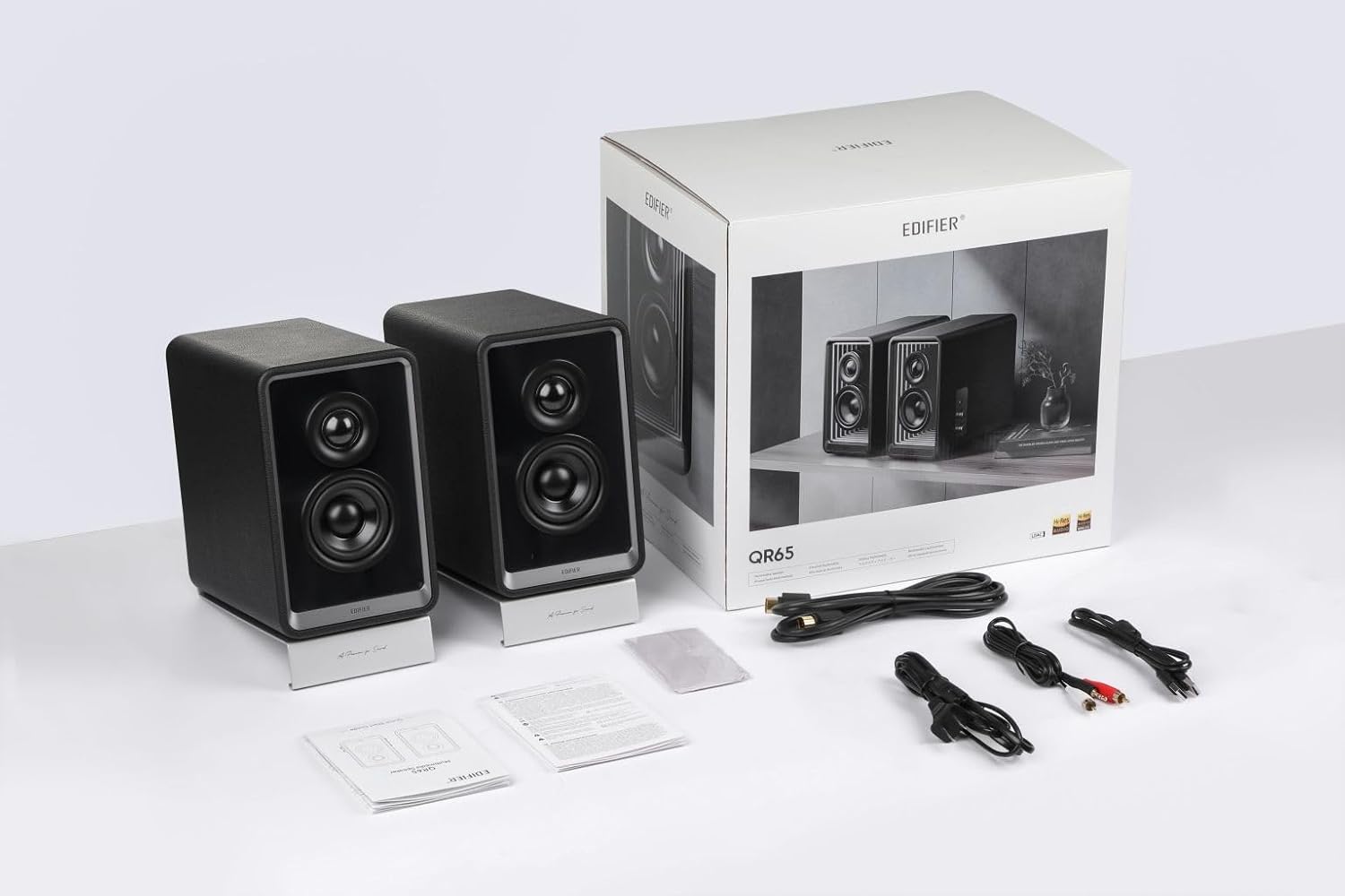 Edifier QR65 Desktop Active Monitor with 2.75