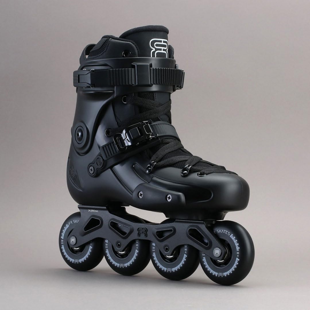 FR 80 Black Skates by FR