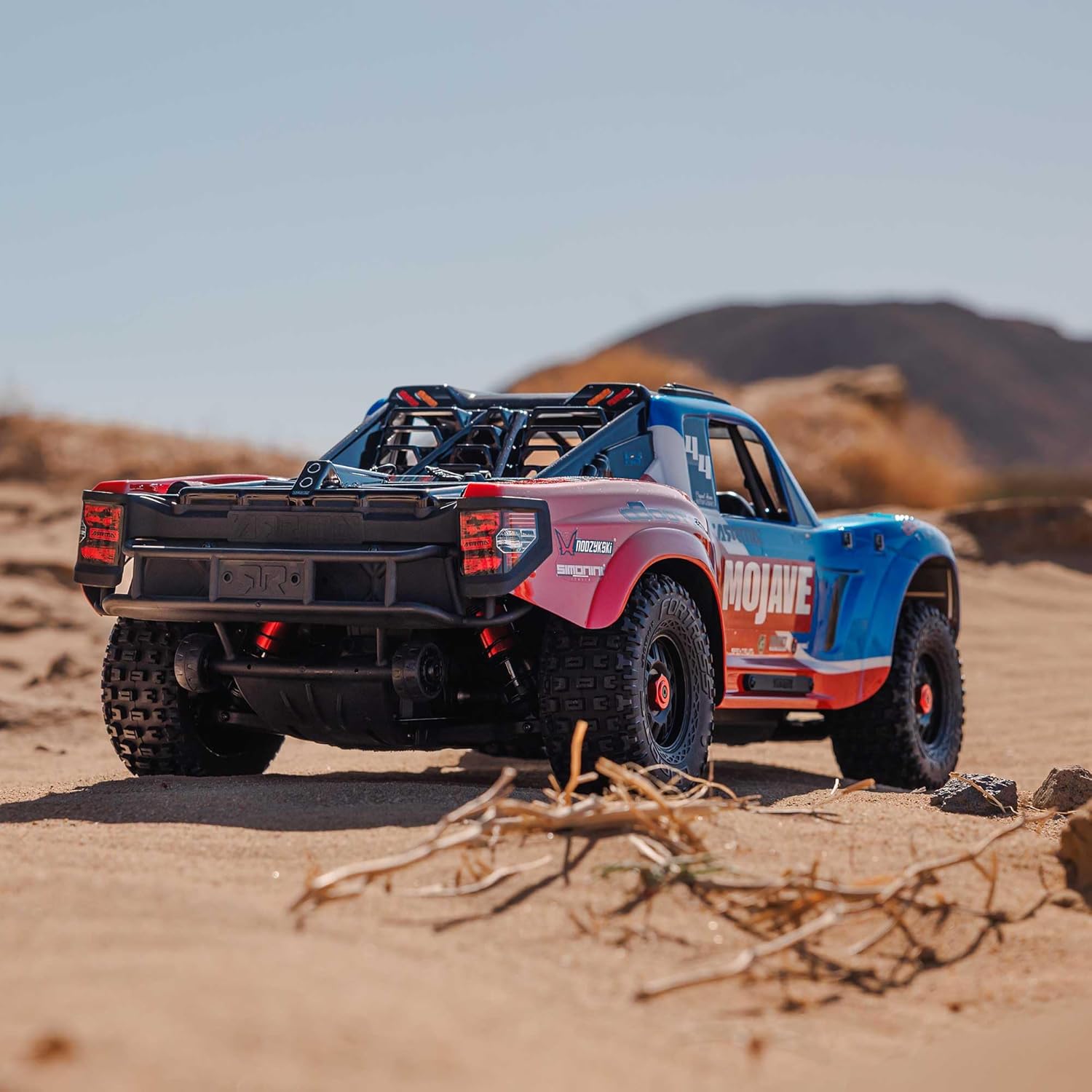 ARRMA Mojave RC Truck 4X4 4S BLX 1/8th Scale Desert Truck RTR (Battery and Charger Not Included) Blue/Red ARA4404T2