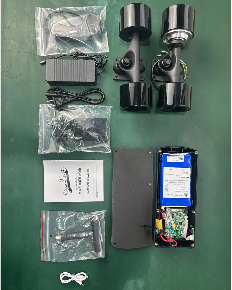 RC Electric Skateboard DIY Modification Kit, 15KM/H Max, 10KM Range, Battery Box (Without Board) for Entry-Level Skateboard Modification for Adults ＆ Beginners (2.2AH Single-Drive Version)