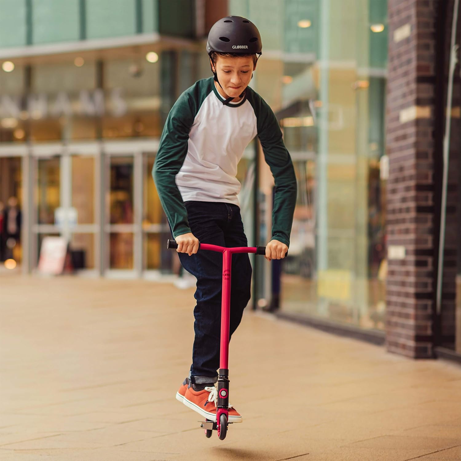 Globber Stunt Scooter GS 360 2-Wheel Stunt Scooter Sturdy Aluminium Deck, Reinforced 83° Aluminium downtube for Teens and Adults (Black/Red)