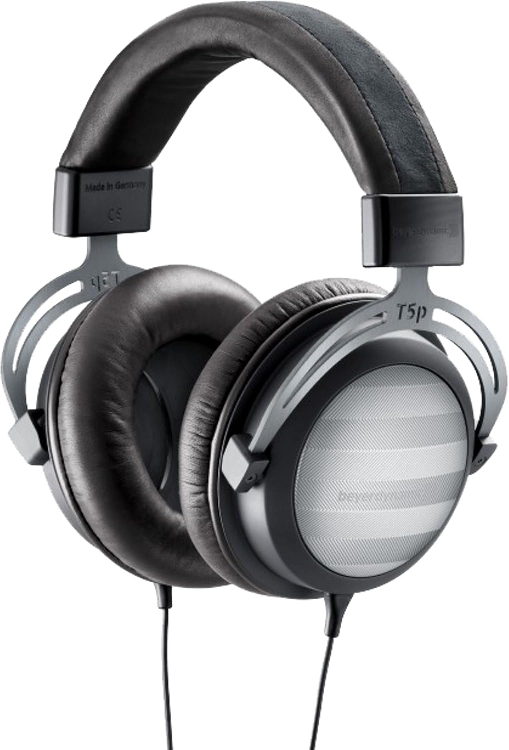 beyerdynamic T 5 p (2nd generation) over-ear stereo headphones. Enclosed design, pluggable cable, high-end