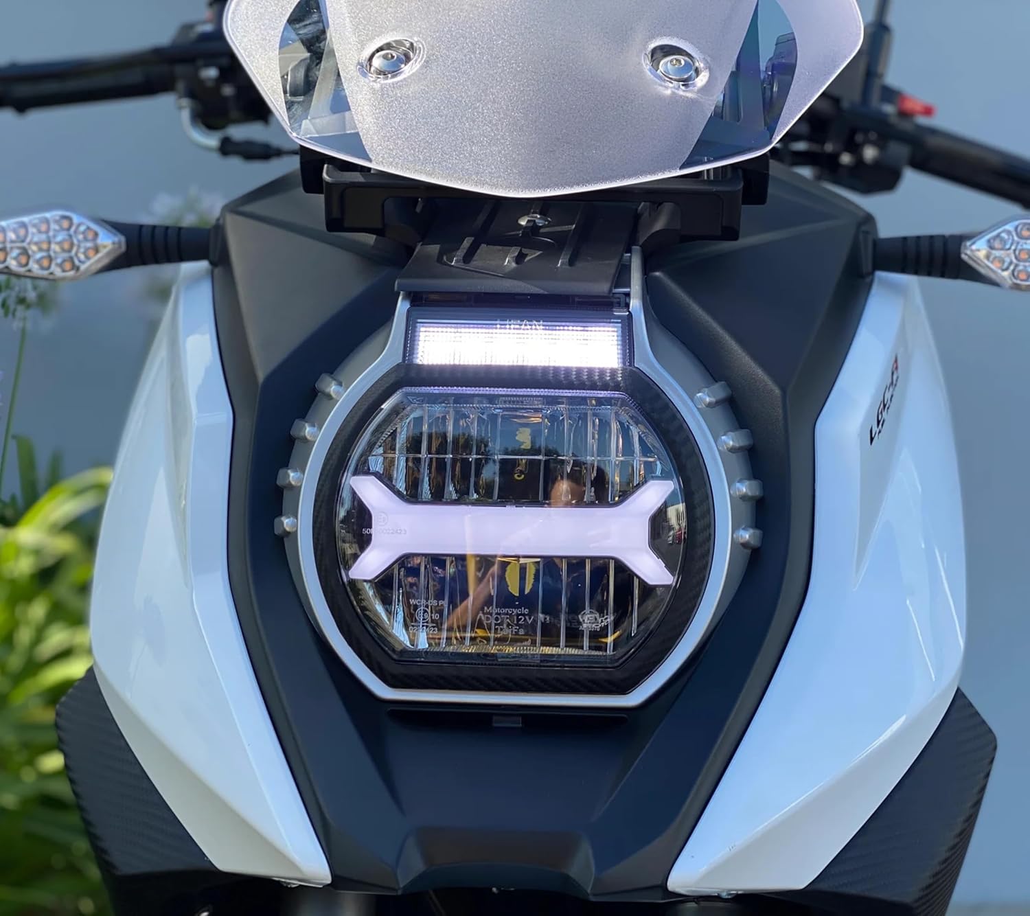 Lifan KPV 150 | 150cc Adventure Scooter | Fuel-Injected | Liquid-Cooled | Automatic CVT | 98 MPG | Front & Rear Disk Brakes | USB Port | Gas EFI ADV Scooter | Street Legal Delivery Moped with Storage