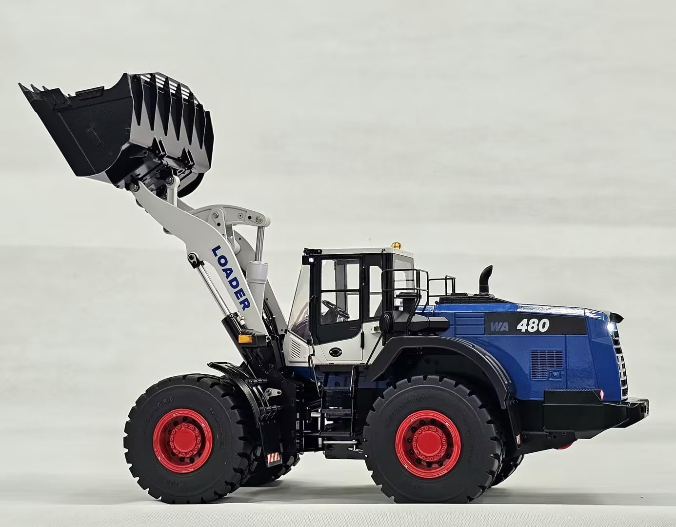 TOUCAN RC HOBBY 1/14 RC Metal Hydraulic Loader WA480 Electric Construction Vehicle RTR Axle Locks Wheel Hub Reduction Quick Coupler Flysky Radio