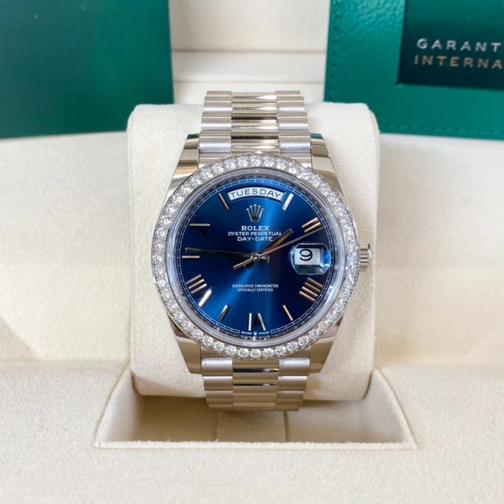 【Super Clone】ROLEX  Day-Date 40mm 228349RBR-0005 Bright Blue Dial President Bracelet