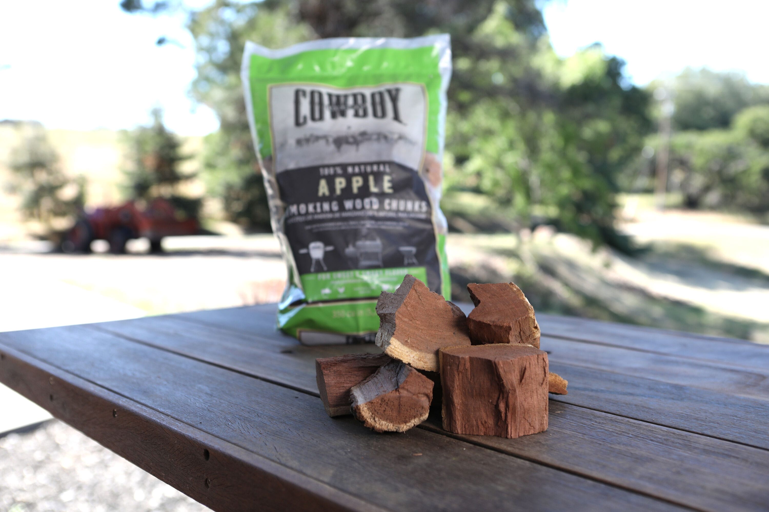 Cowboy Charcoal Apple 600 Cubic inch(es) Wood chunks