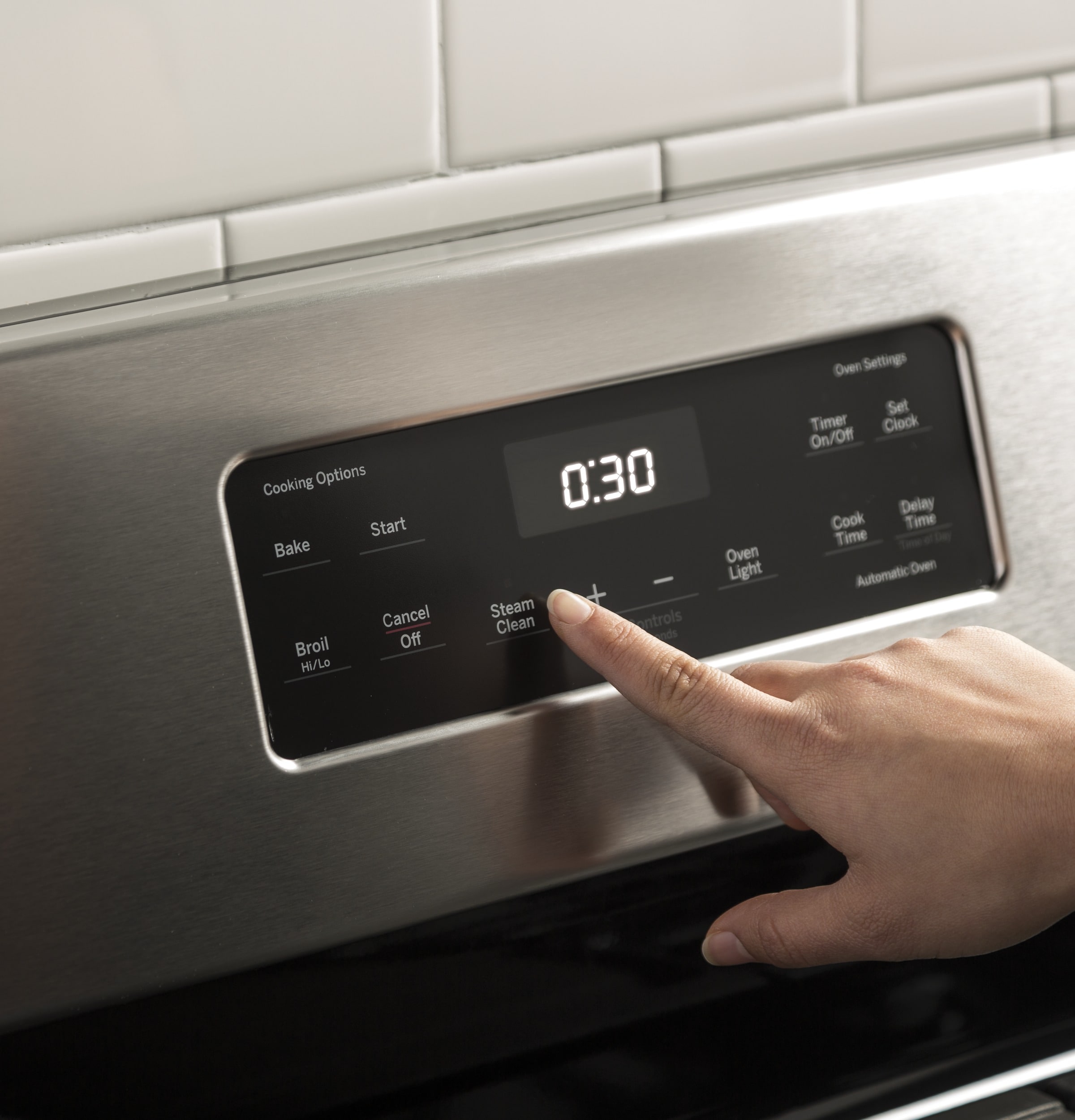 GE 30-in 5 burners 5-cu ft Freestanding Natural Gas Range ( Stainless steel )