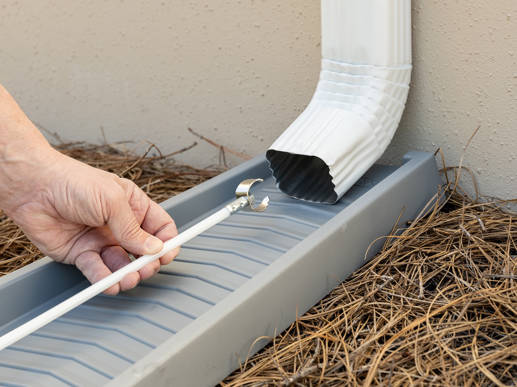 Project Source Cleaning Kit Dryer vent cleaning kit ( White (flexible rods), black (vacuum and blower adapters) )