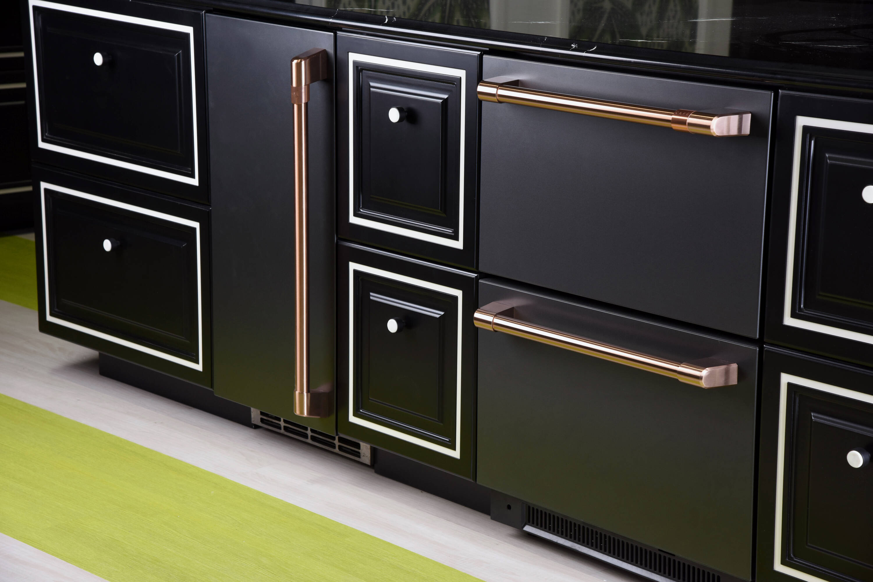 Cafe Built-in Ice Maker Door