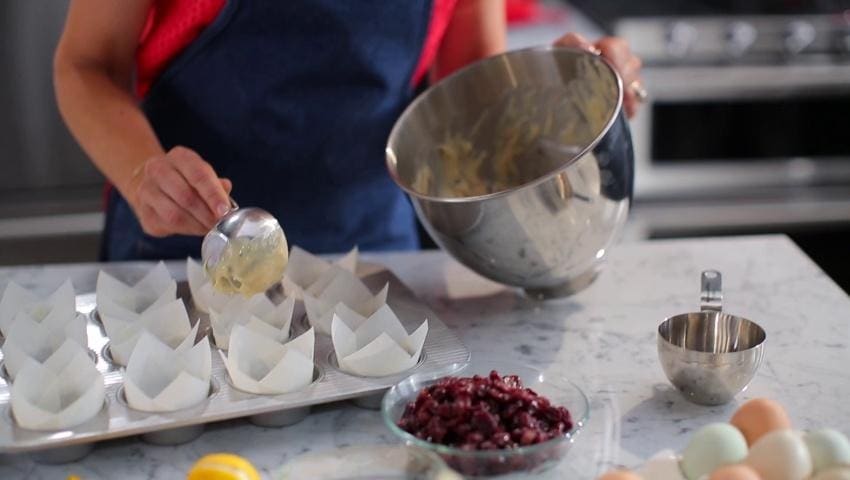 KitchenAid 30-in 5 burners 5.8000-cu ft Convection Oven Slide-In Natural Gas Range ( Stainless steel )