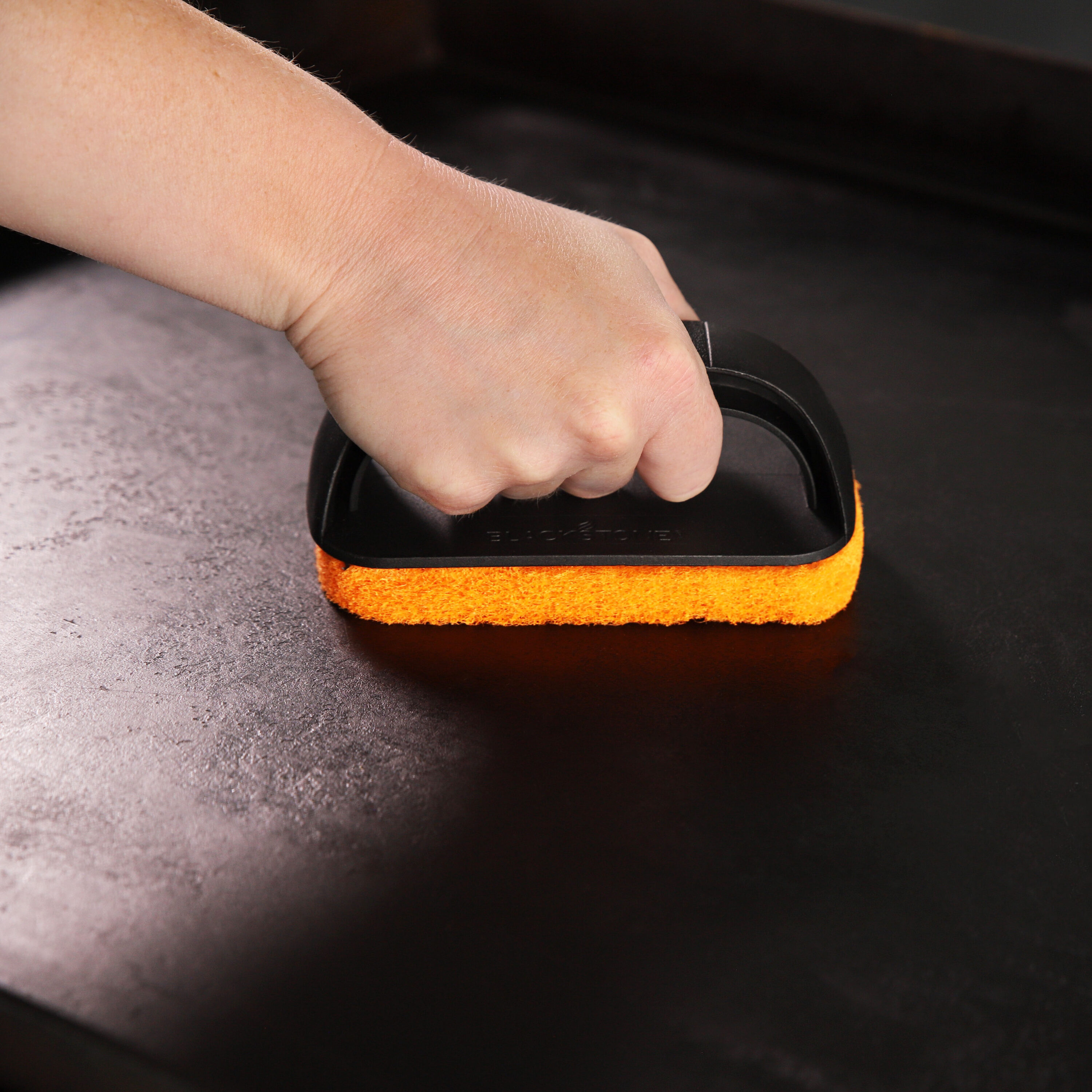 Blackstone Culinary Nylon Grill scouring pad with 5.91-in