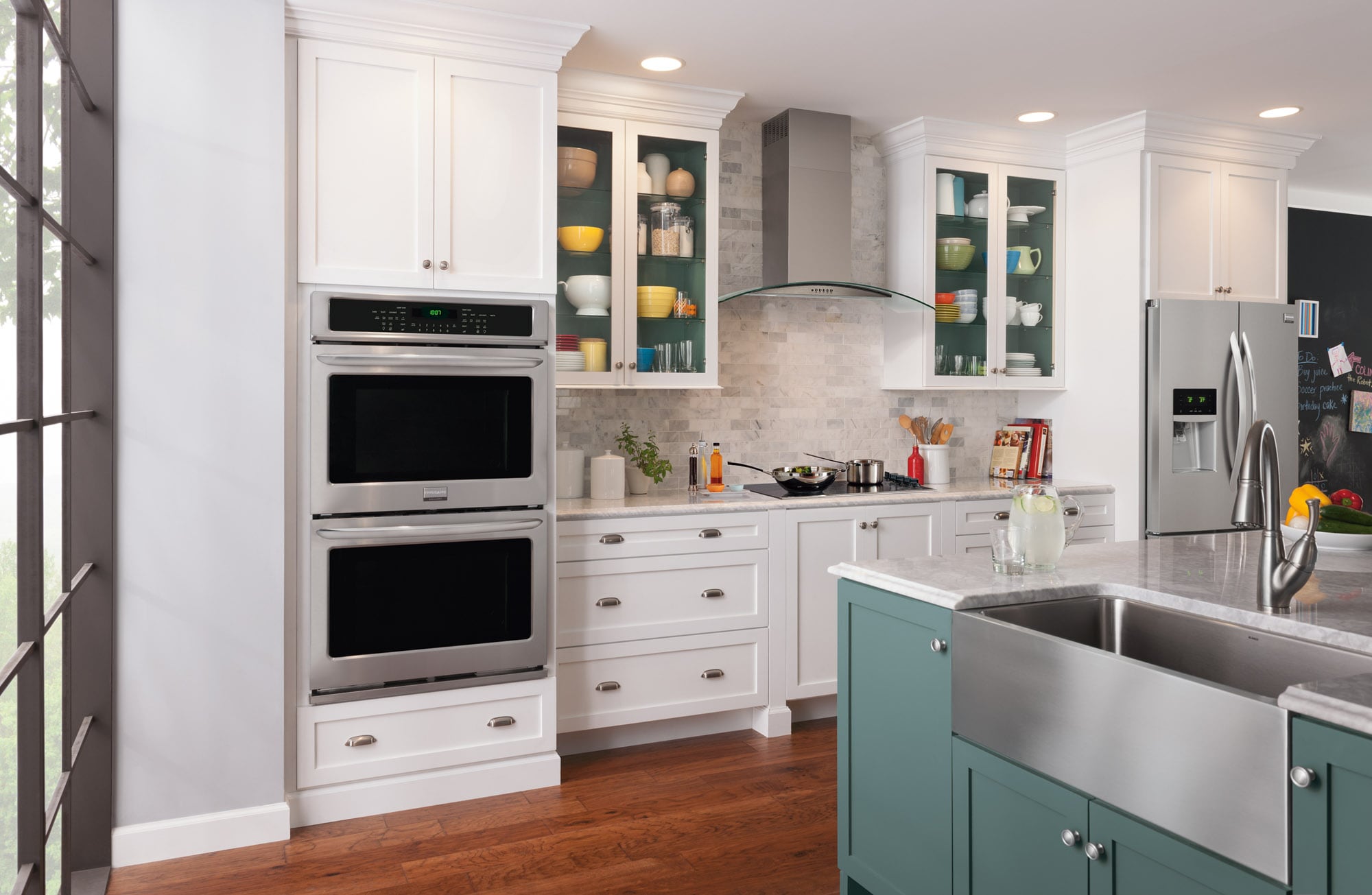 Frigidaire Convertible Stainless Steel Wall Mounted Range Hood Common 36 Inch Actual 35 3437 in