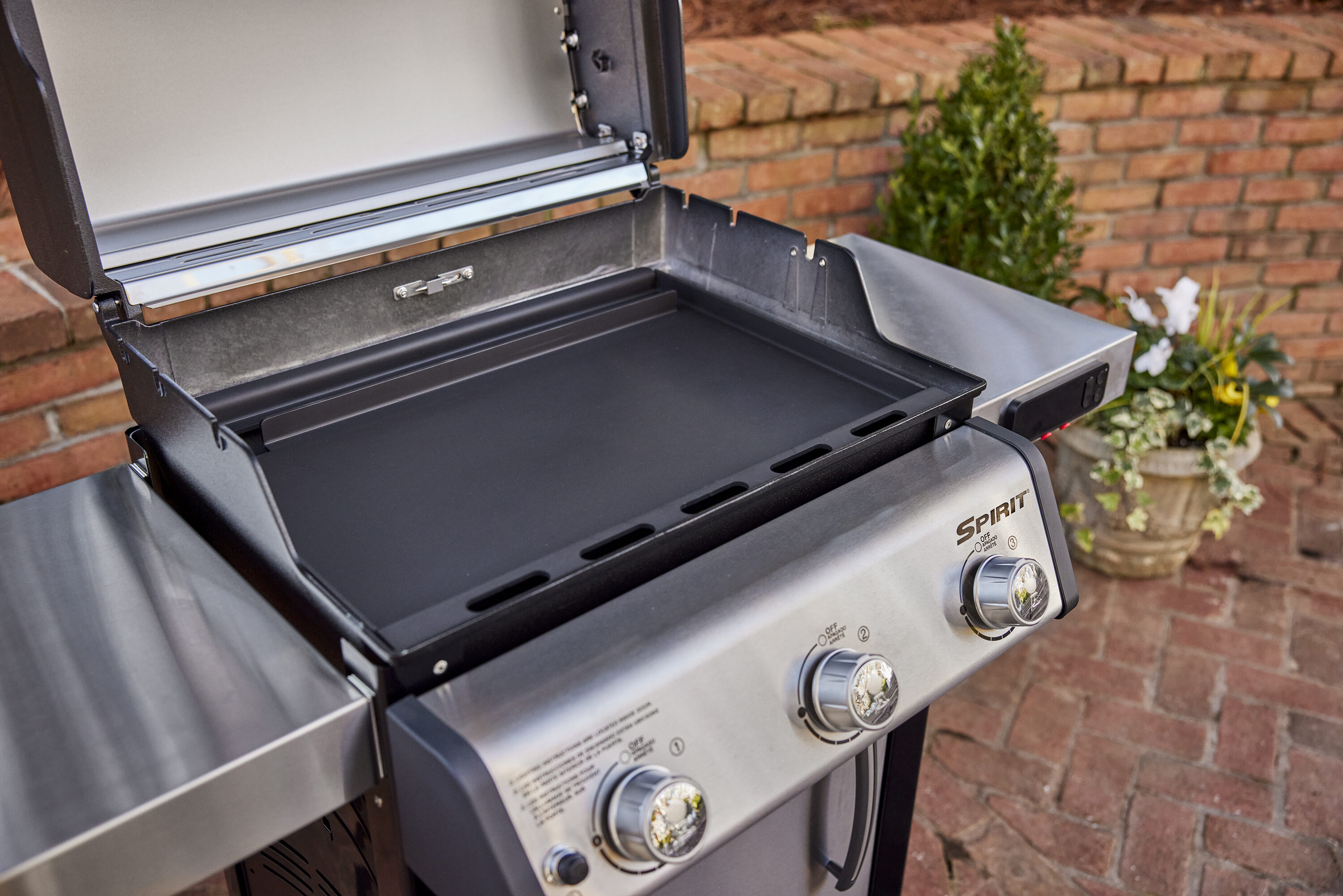 Weber Spirit 400 Series Searwood Pellet Grill Rust Resistant Carbon steel Non-Stick Griddle