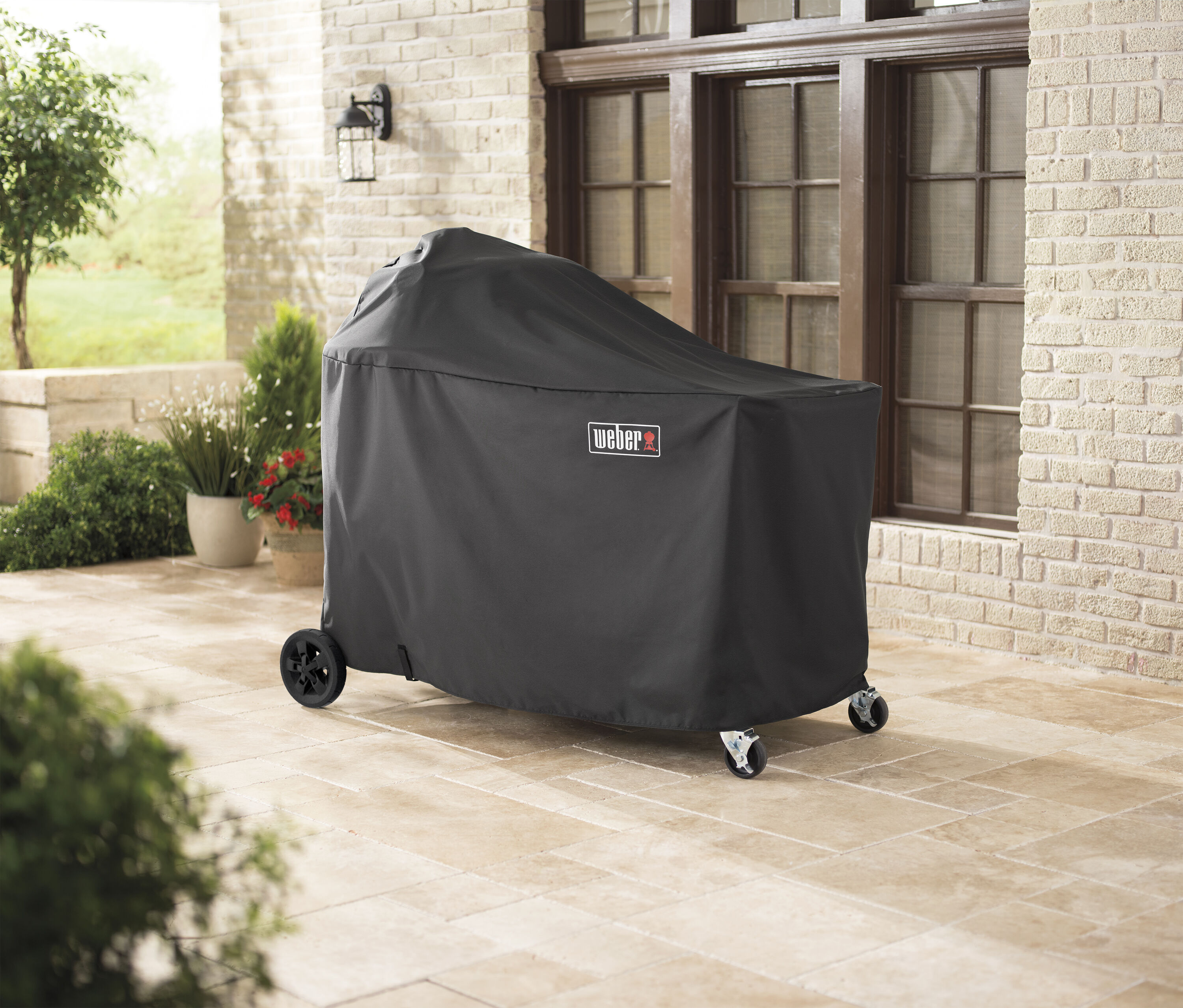 Weber Summit S6 53.0-in W x 44.5-in H Black Kamado grill Cover