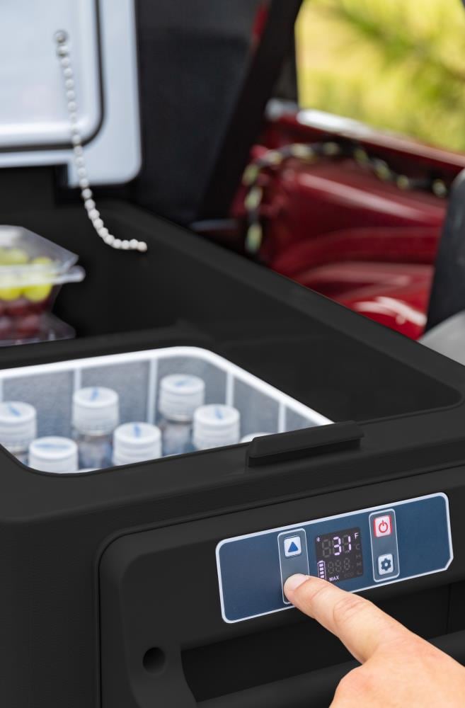 CAMCO 27.87-in W 36 -Can Capacity Black Portable Indoor Beverage Refrigerator