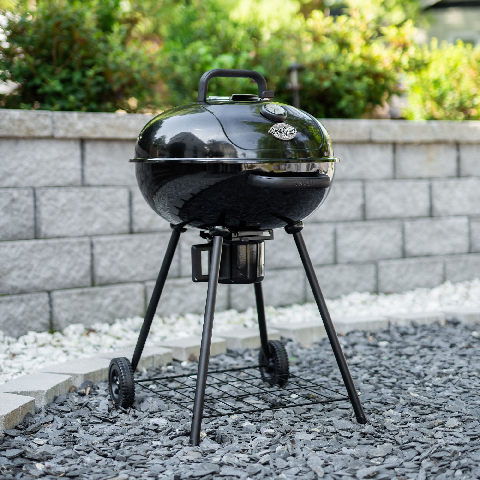 Char-Griller 22 W Black Kettle Charcoal Grill