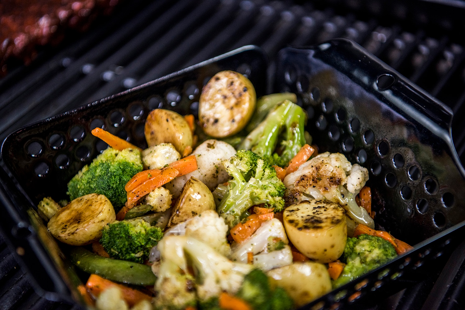 Charbroil Porcelain-Coated Metal Non-Stick Wok