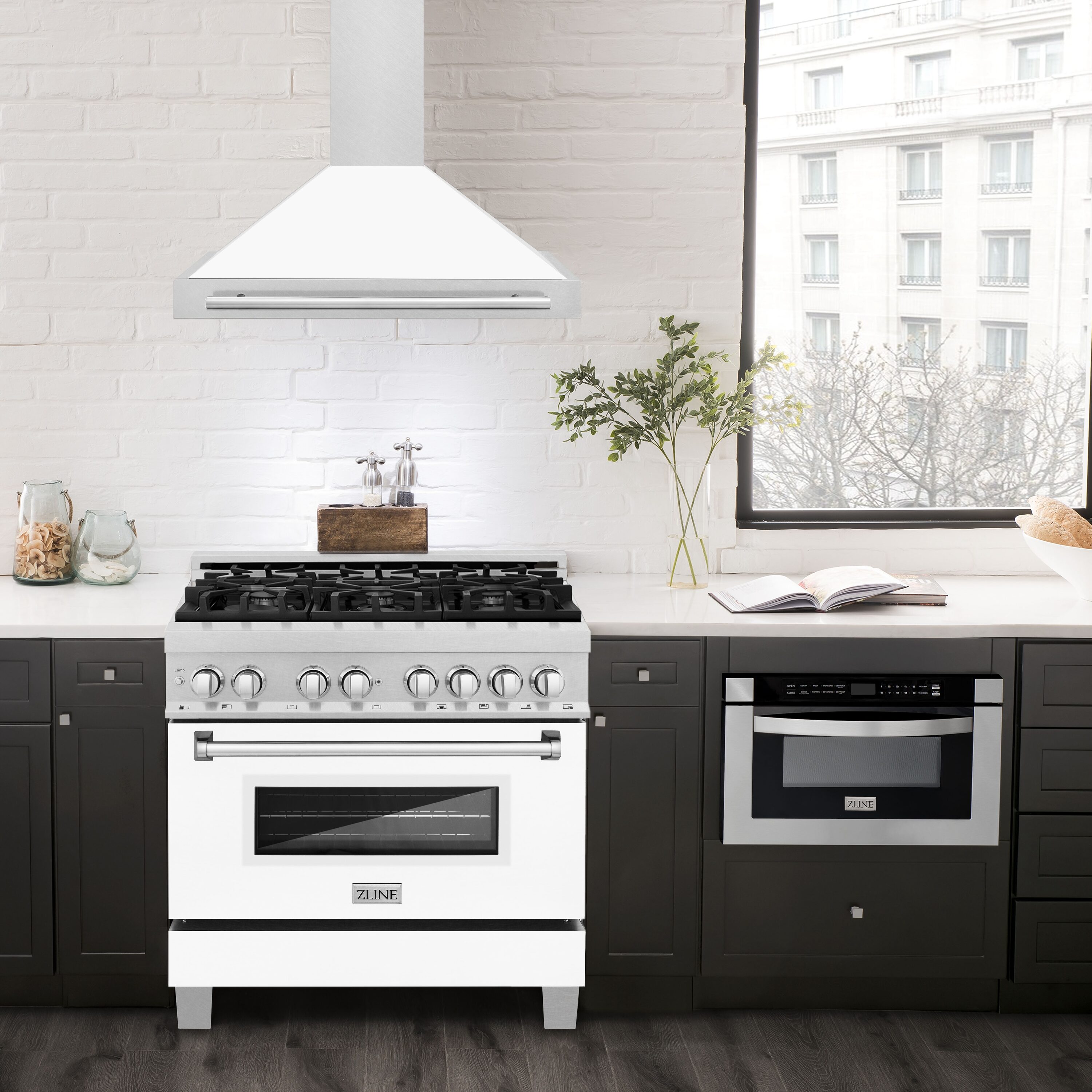 ZLINE KITCHEN BATH 36 in 400 CFM Ducted Wall Mounted Range Hood