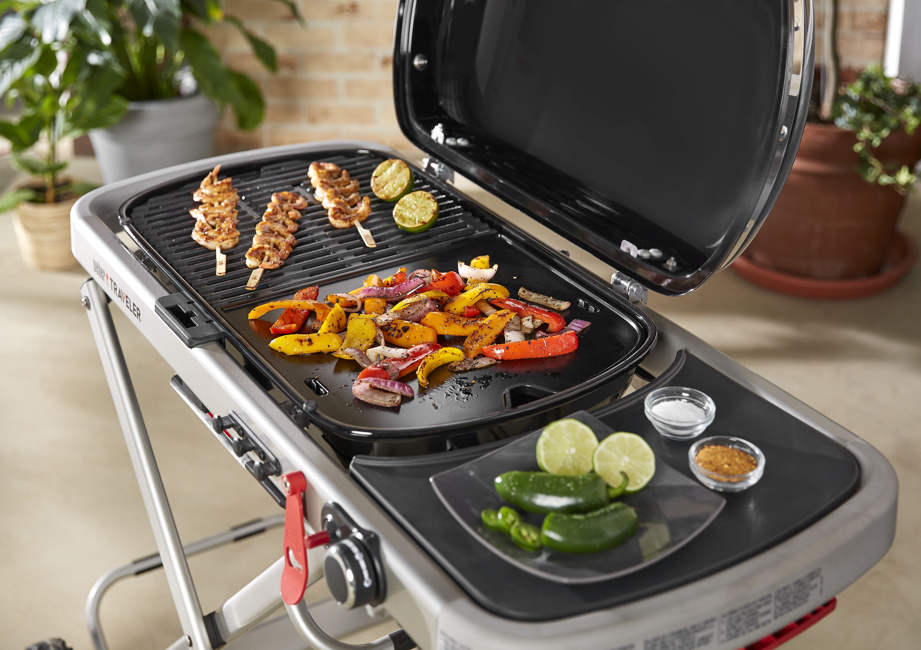 Weber Traveler Series Porcelain-Enameled Cast-Iron Non-Stick Griddle