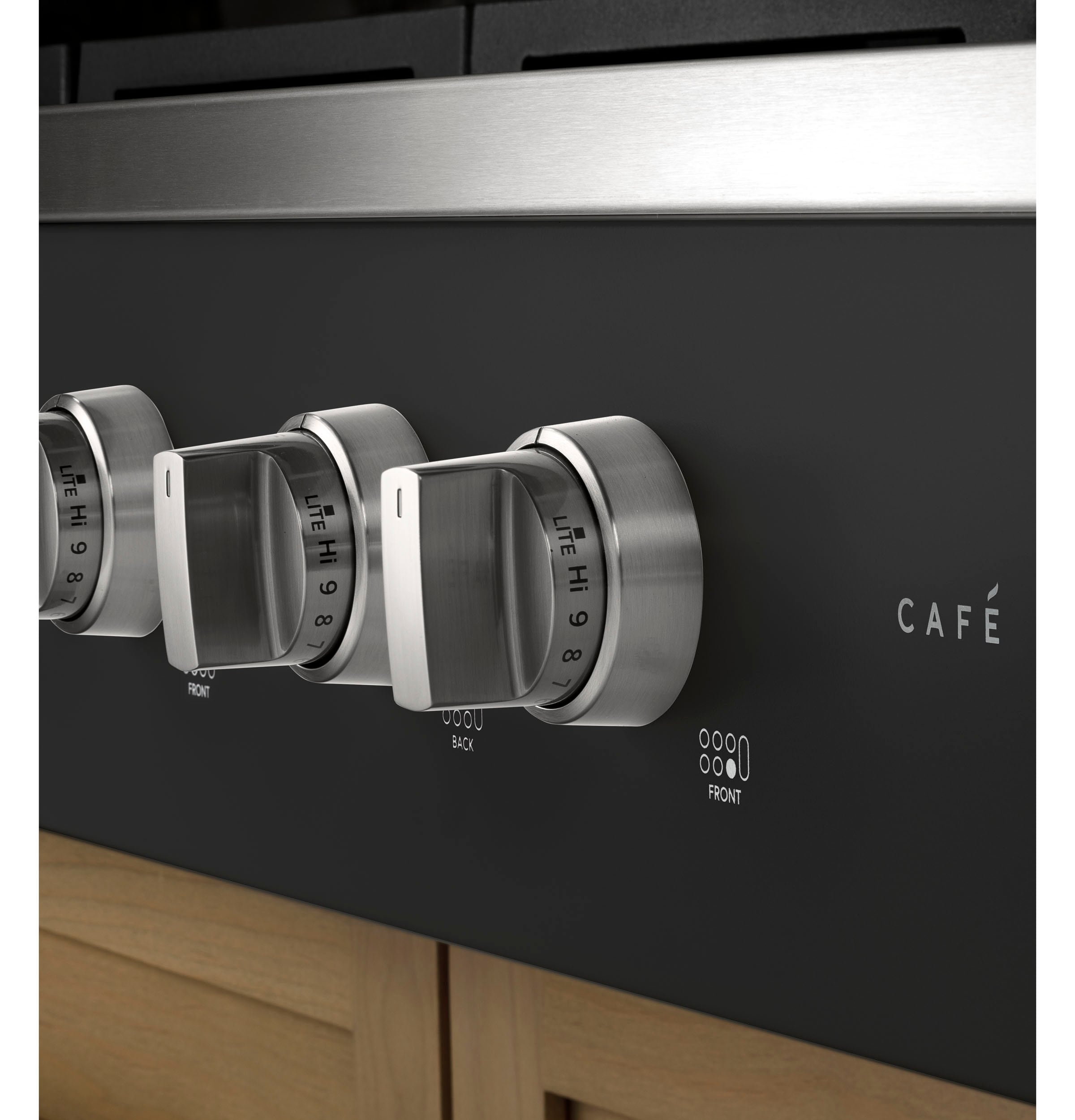 Cafe 36-in Gas range Handle and knob kit ( Brushed Stainless )