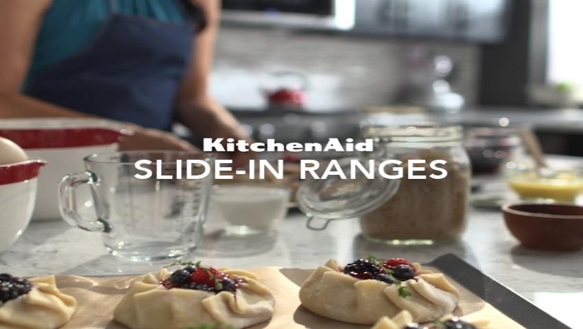 KitchenAid 30-in Deep recessed 5 burners Convection Oven Slide-In Dual Fuel Range ( Stainless steel )